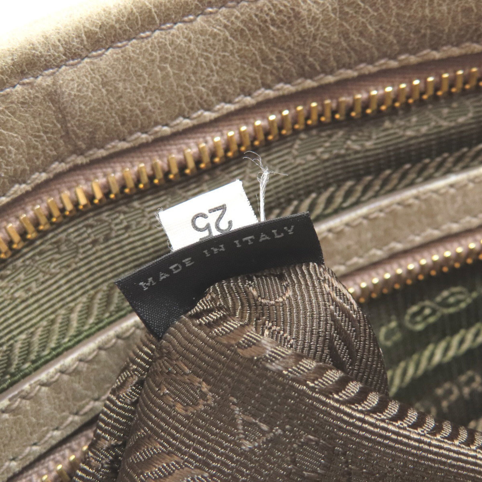 Prada Brown Leather Handbag (Pre-Owned)