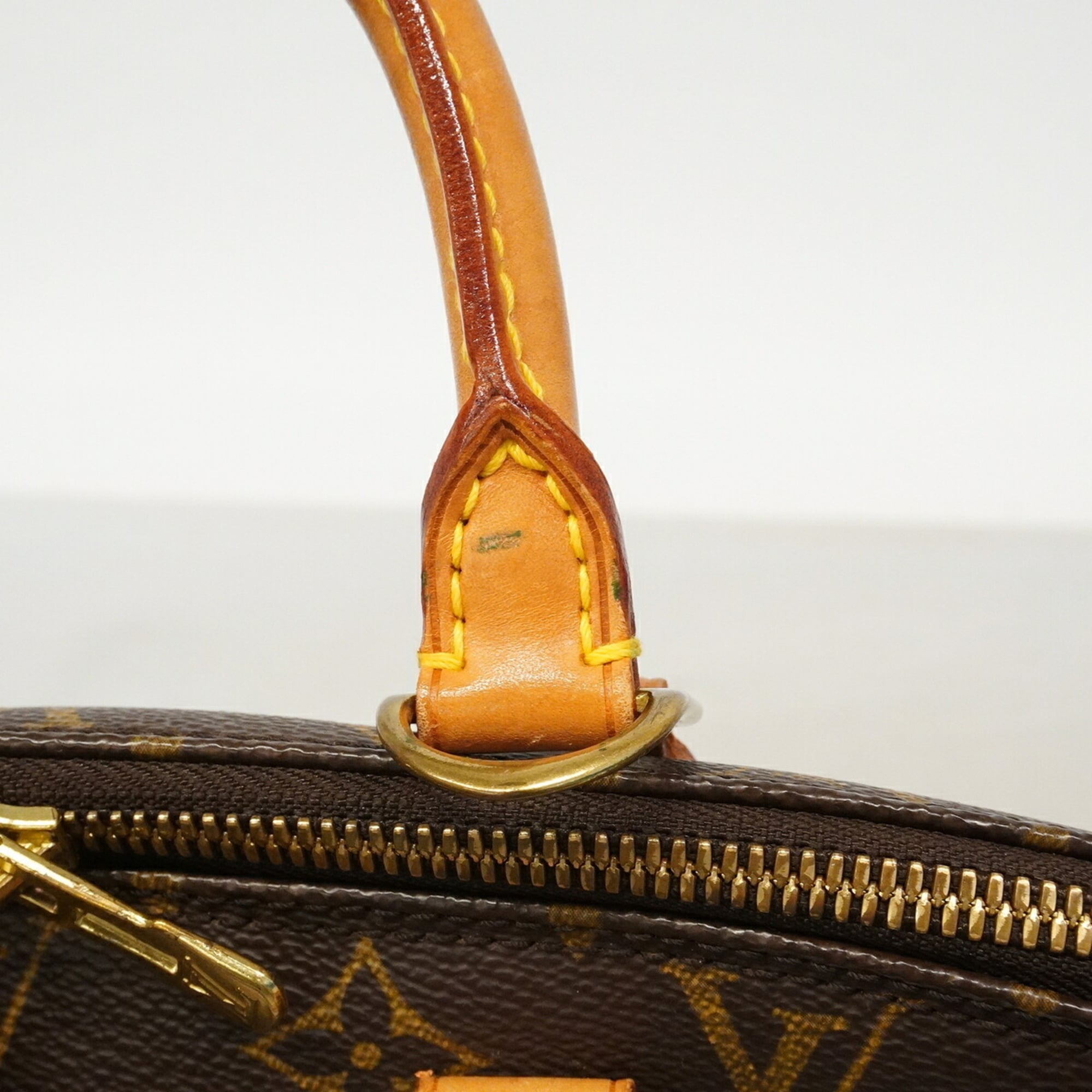 Louis Vuitton Brown Handbag (Pre-Owned)