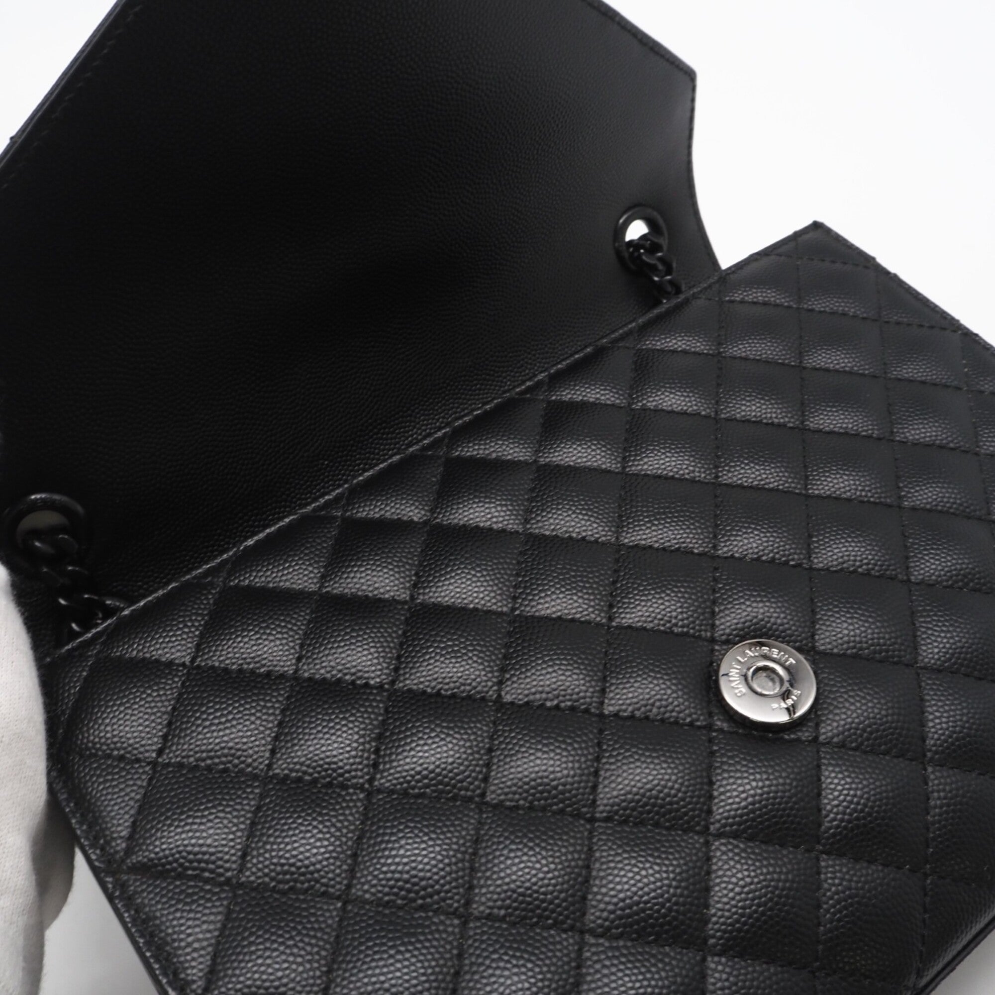 Yves Saint Laurent Black Leather Shoulder Bag (Pre-Owned)