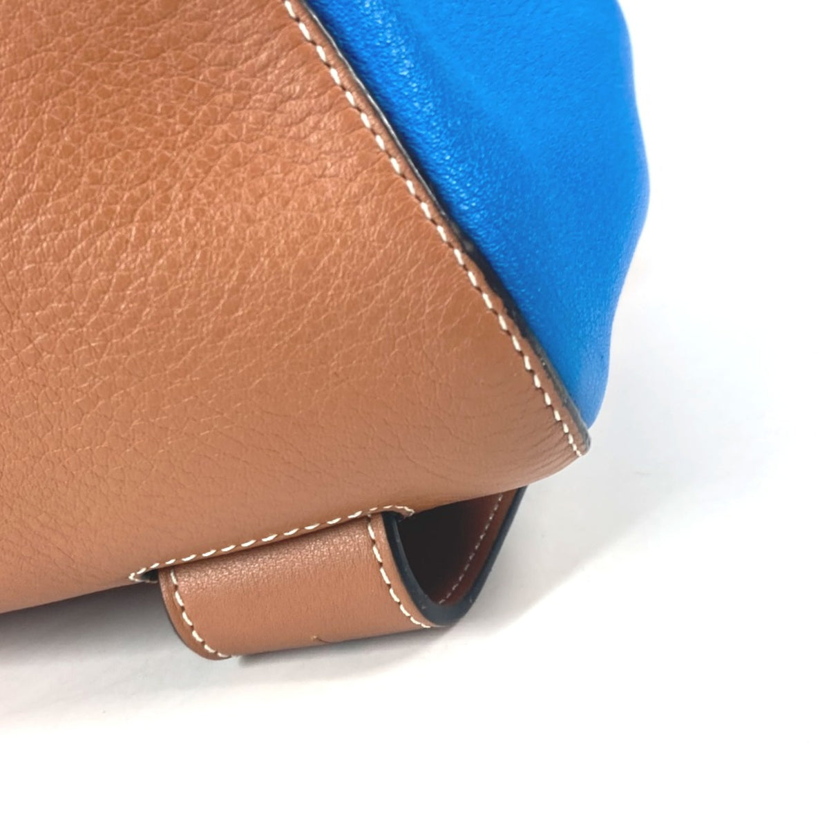 Loewe Blue Leather Shoulder Bag (Pre-Owned)