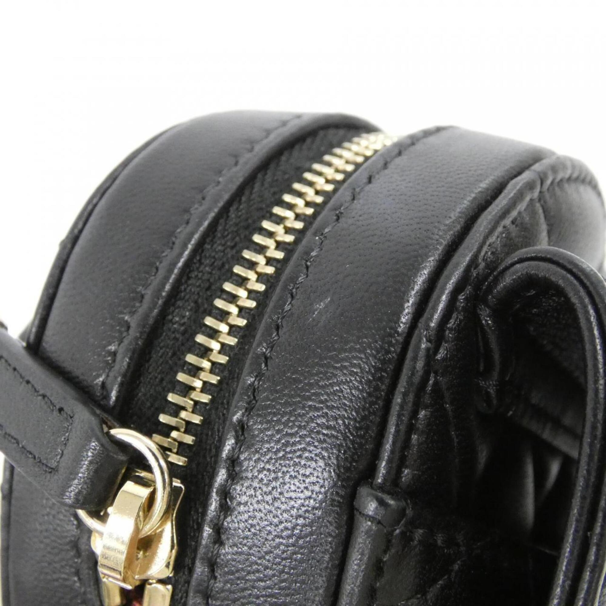 Chanel Black Leather Fanny Pack (Pre-Owned)