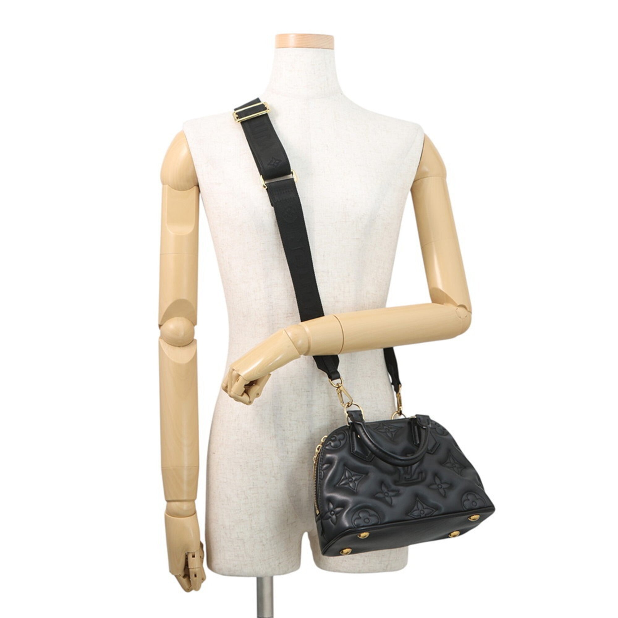 Louis Vuitton Black Monogram Noir Monogram Handbag Shoulder Bag (Pre-Owned)
