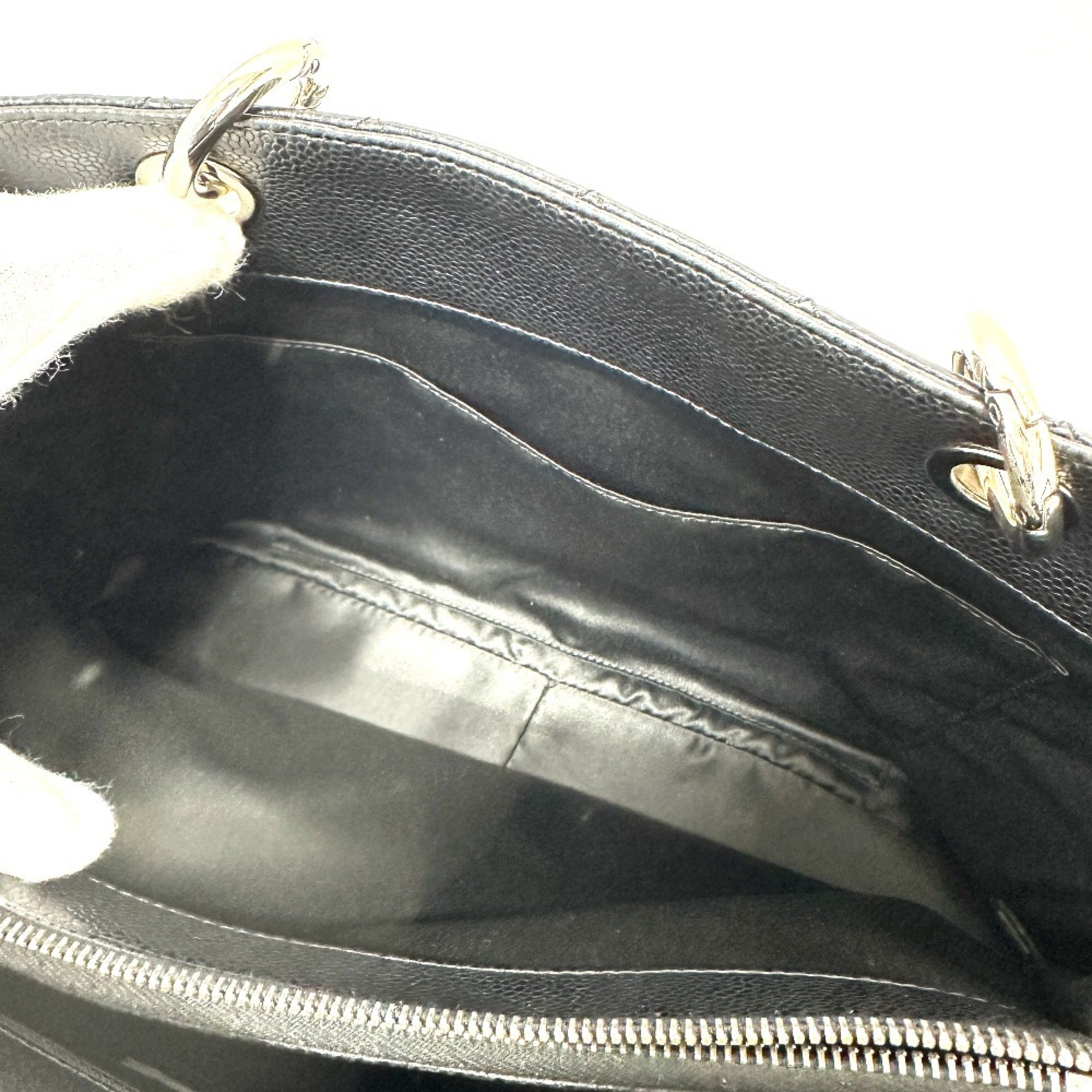 Chanel Black Grained Calfskin Handbag Tote Bag (Pre-Owned)