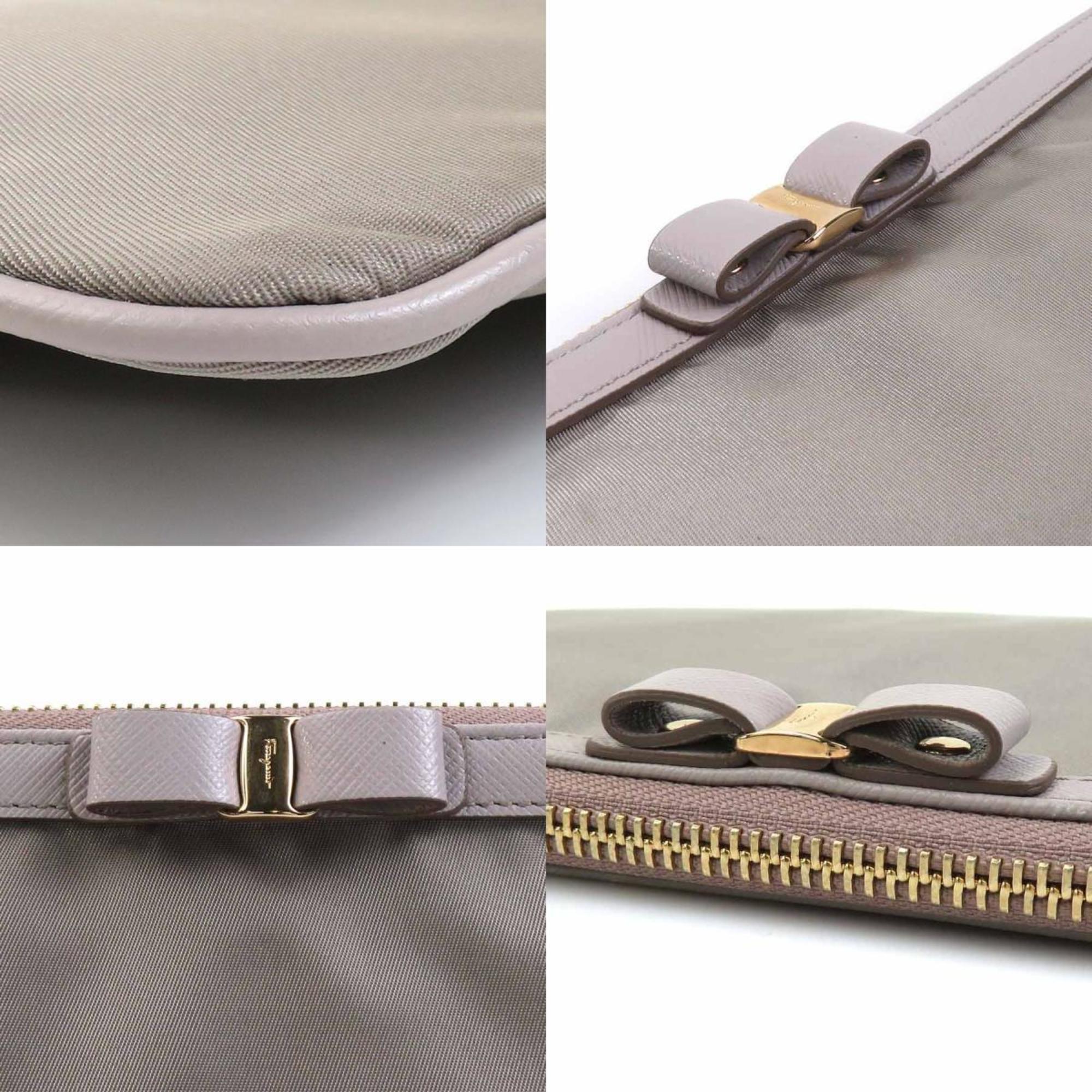 Salvatore Ferragamo Gray Nylon Leather Clutch Bag (Pre-Owned)