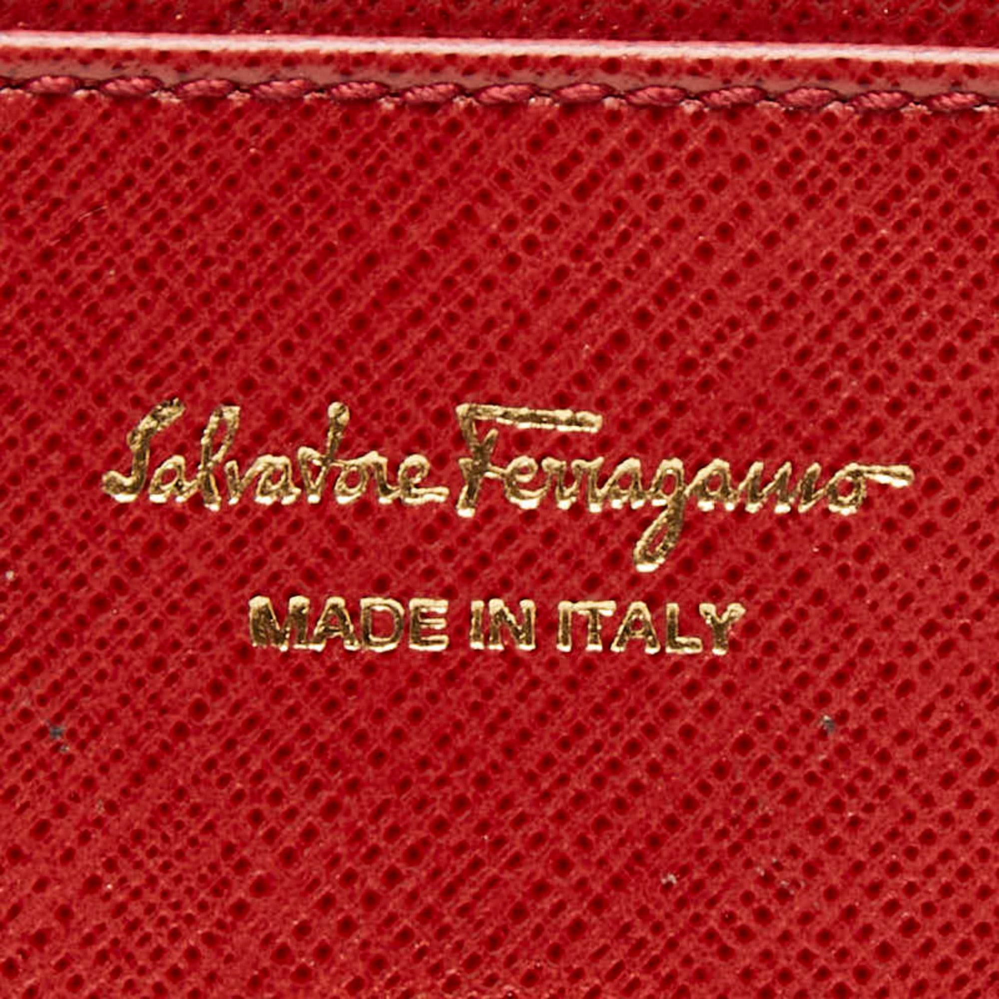 Salvatore Ferragamo Red Color Leather Long Wallet (Bi-Fold) (Pre-Owned)