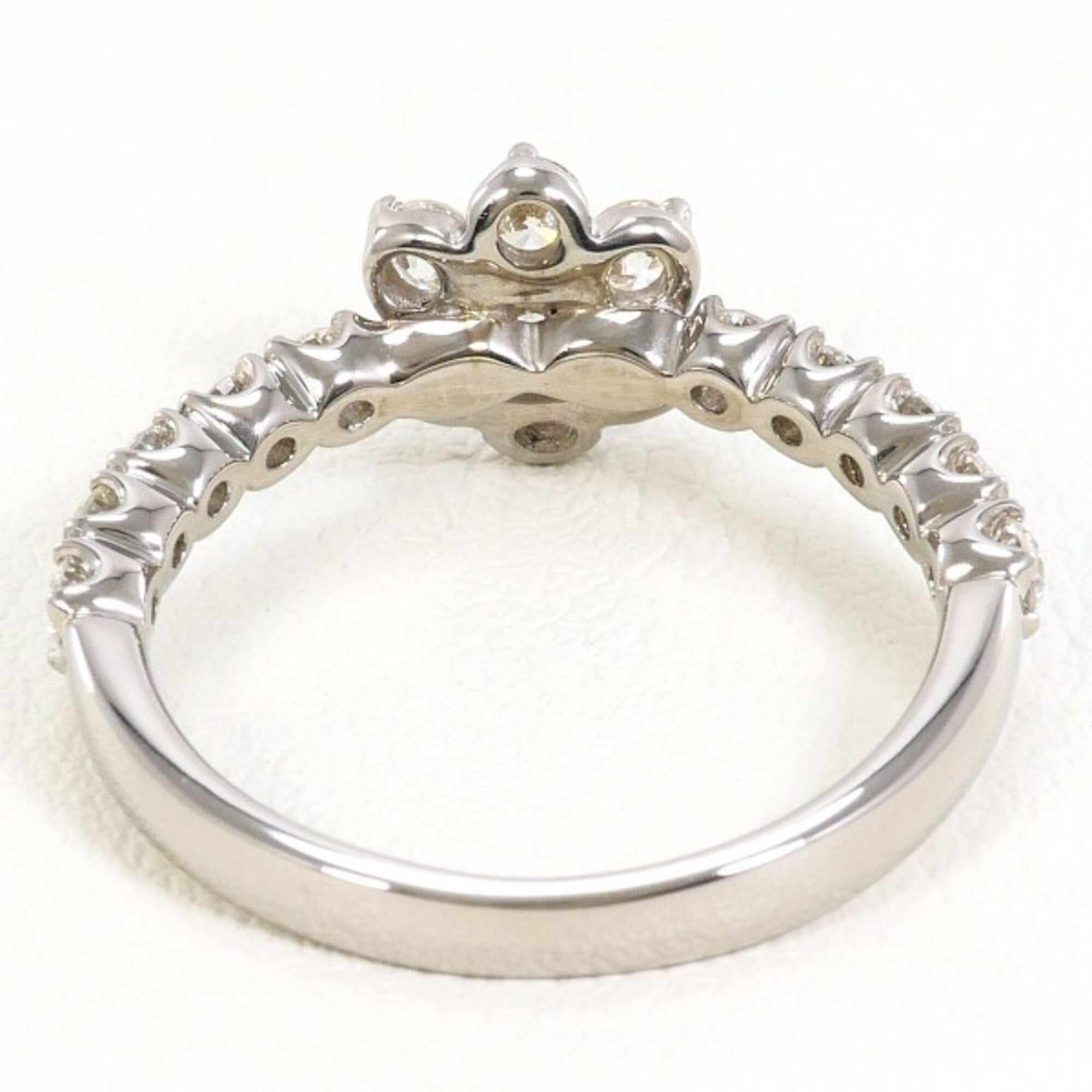 Unbranded White Gold White Gold (18K) Band Ring (Pre-Owned)