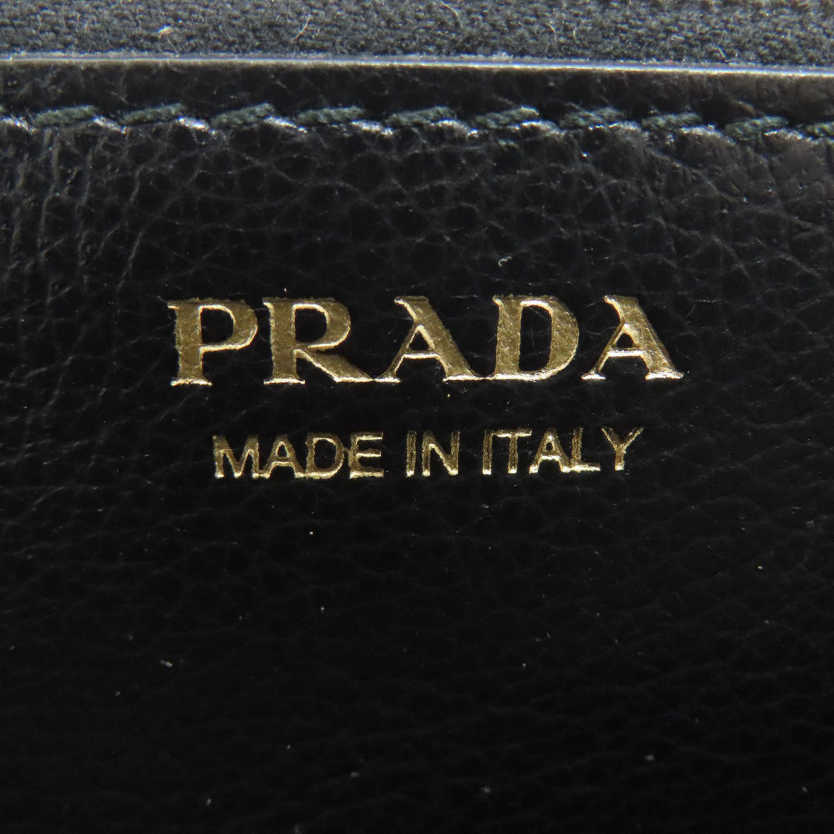 Prada Black Leather Long Wallet (Bi-Fold) (Pre-Owned)