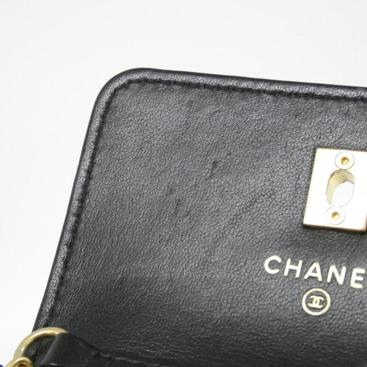 Chanel Black Leather Handbag Shoulder Bag (Pre-Owned)