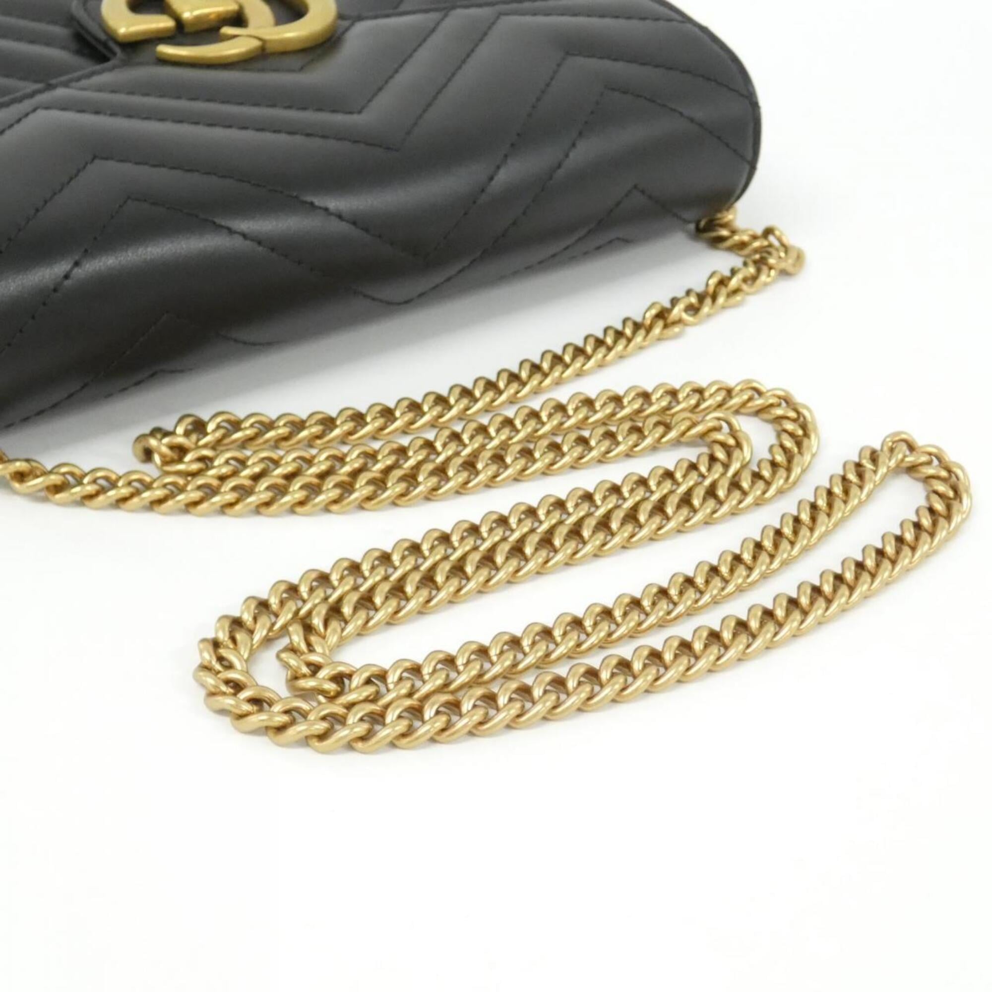 Gucci Gg Marmont Black Quilting Shoulder Bag (Pre-Owned)