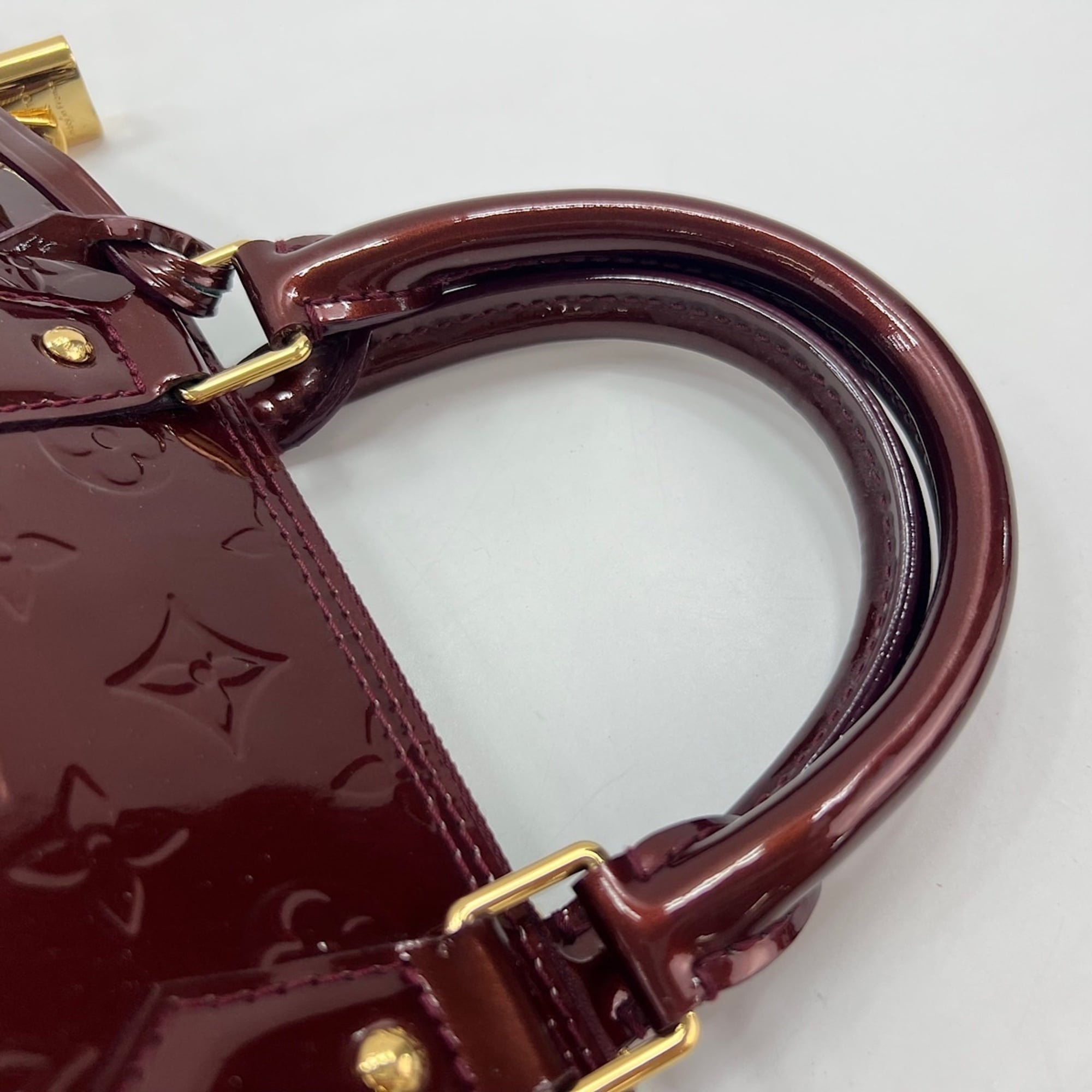 Louis Vuitton Monogram Vernis Red Color Handbag (Pre-Owned)
