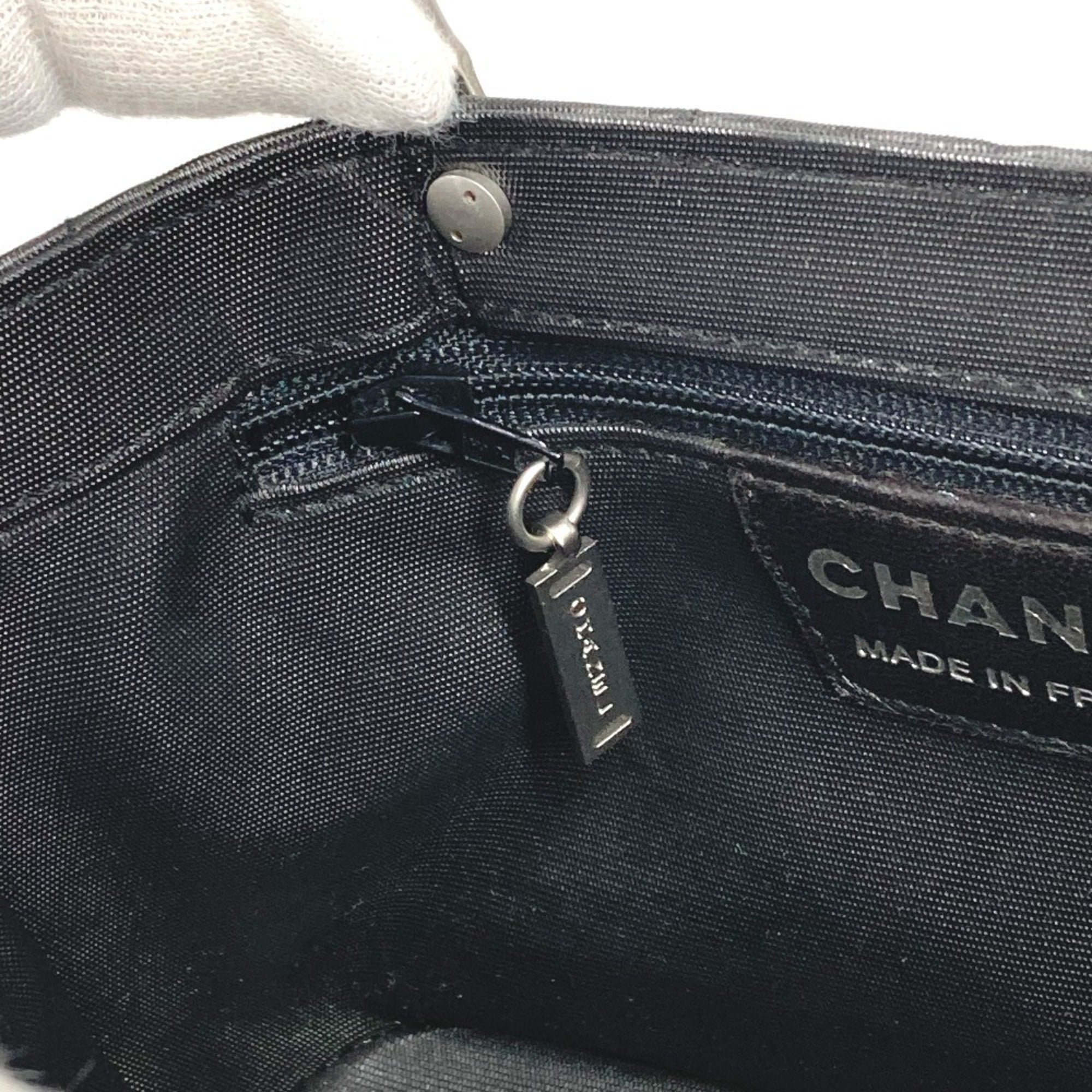 Chanel Chocolate Bar Gray Nylon Handbag Tote Bag (Pre-Owned)