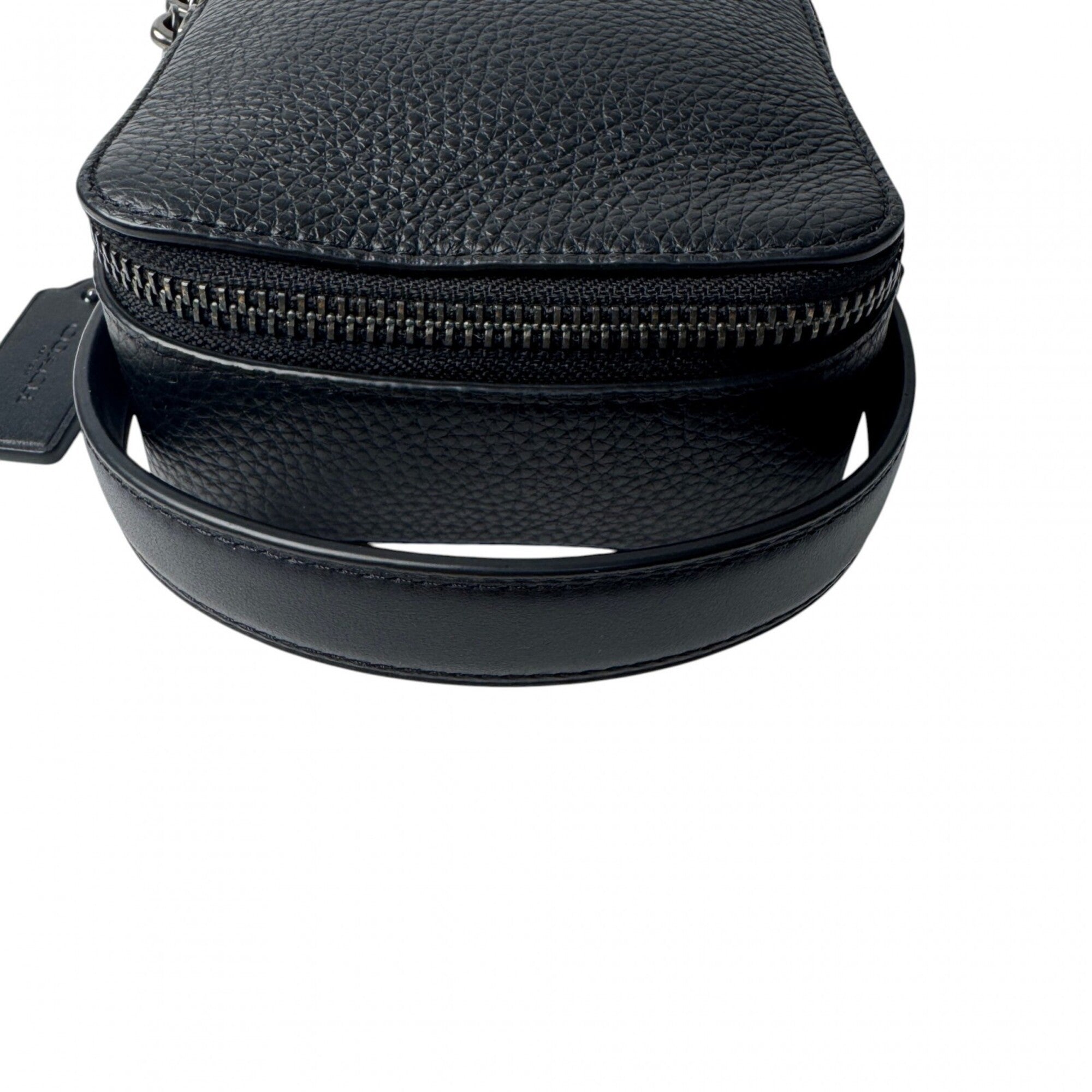 Coach Black Leather Shoulder Bag (Pre-Owned)