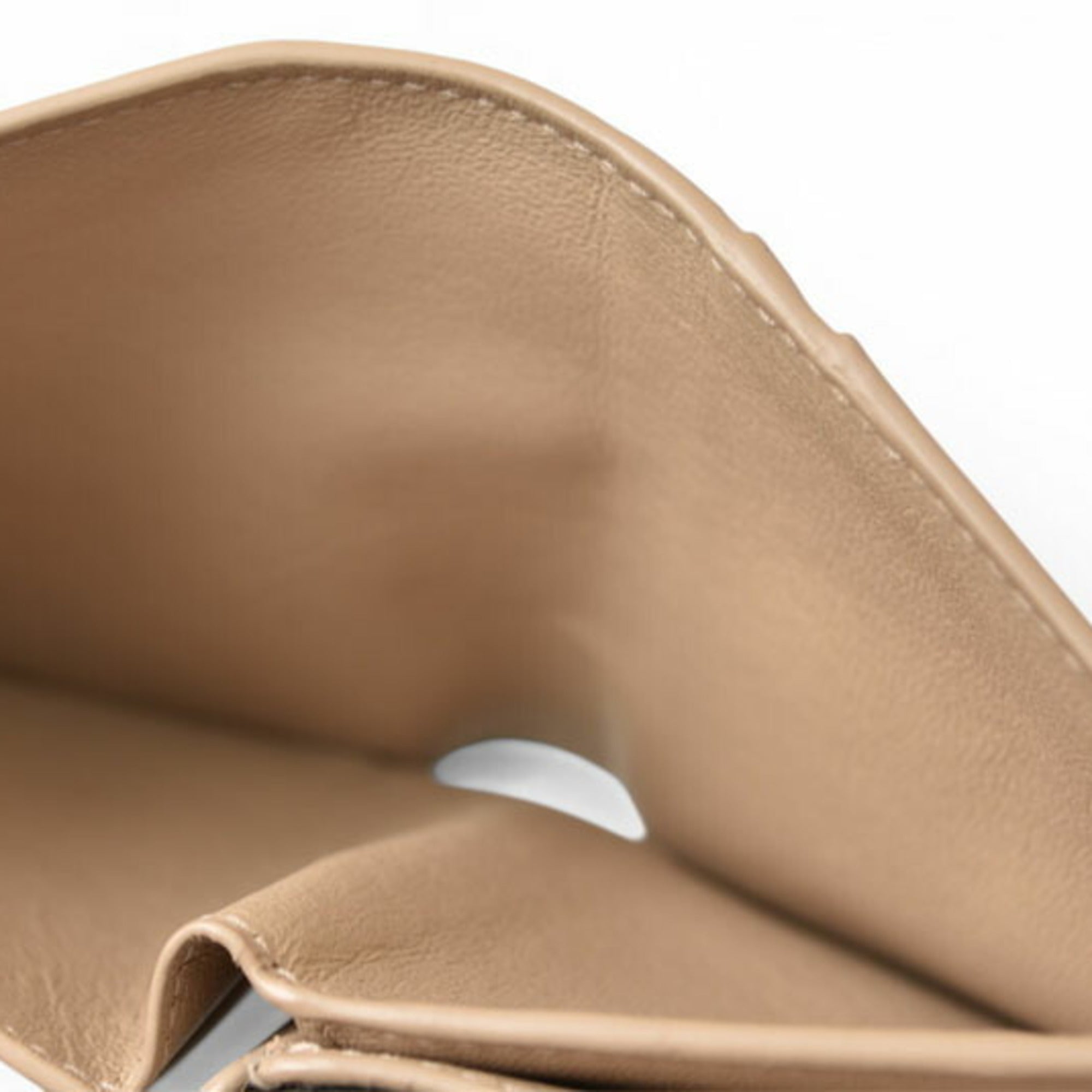 Balenciaga Light Beige Leather Wallet (Bi-Fold) (Pre-Owned)