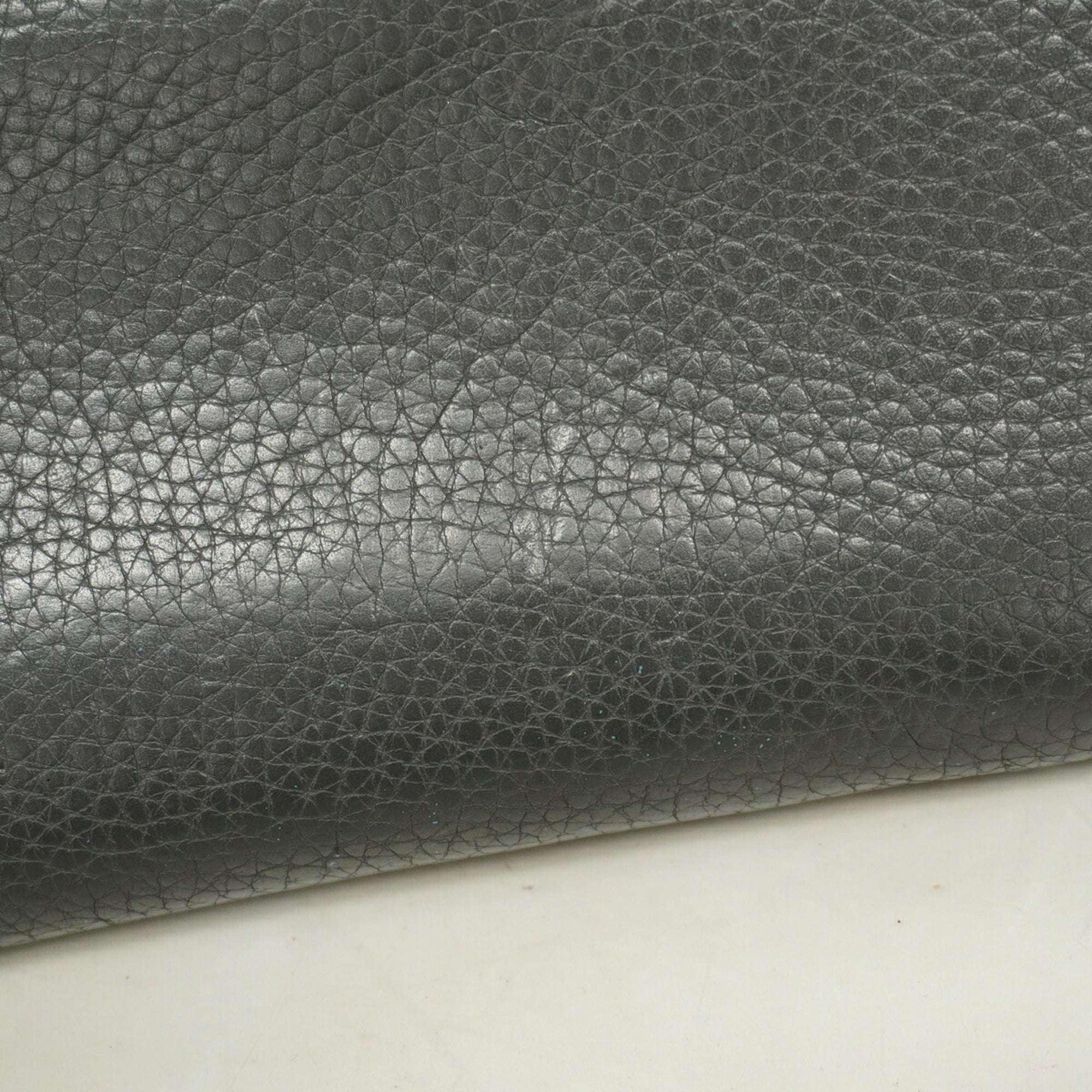 Fendi Black Leather Long Wallet (Bi-Fold) (Pre-Owned)