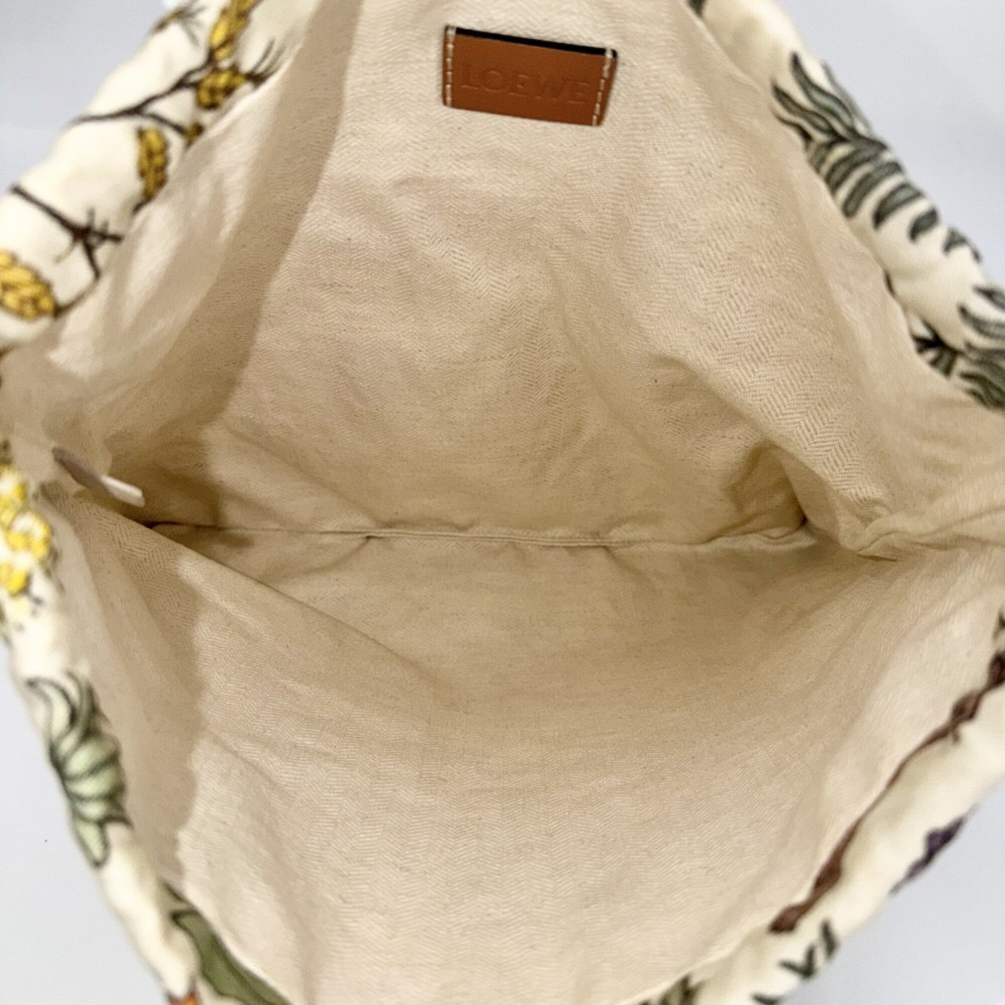 Loewe Green Multi-Color Cotton Leather Pouch (Pre-Owned)