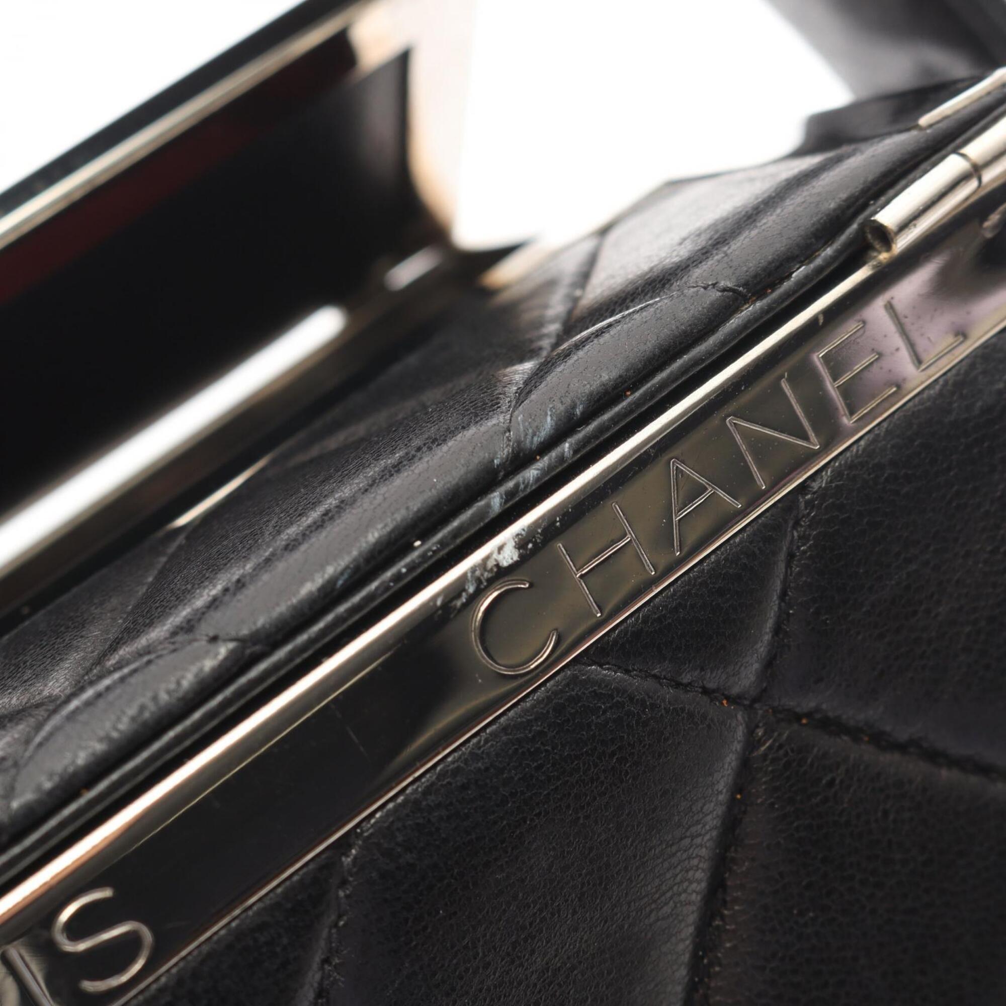 Chanel Black Leather Handbag (Pre-Owned)