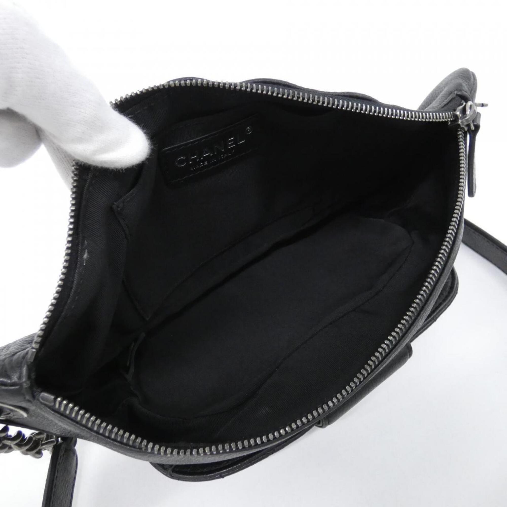 Chanel Black Leather Fanny Pack (Pre-Owned)