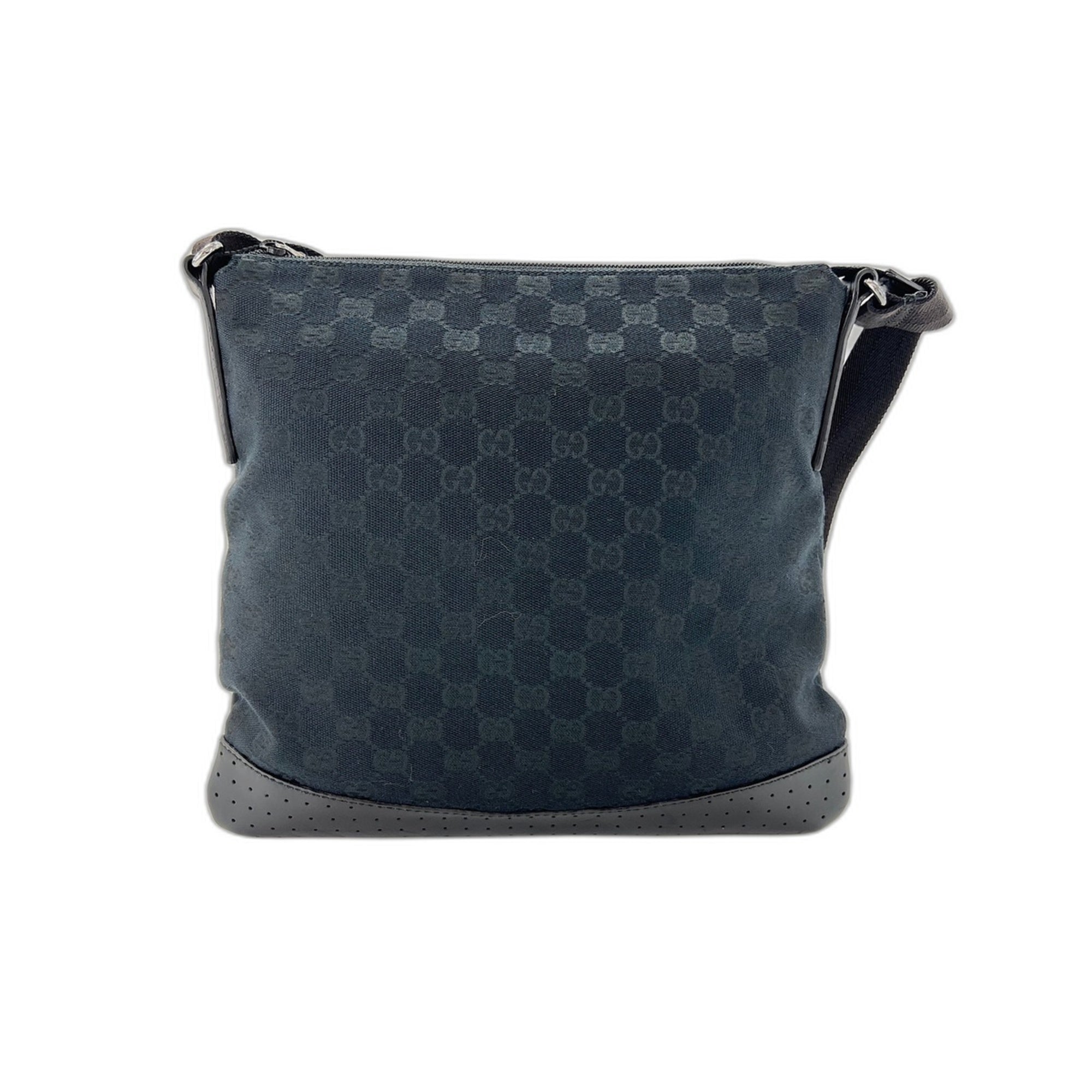 Gucci Black Gg Canvas Shoulder Bag (Pre-Owned)