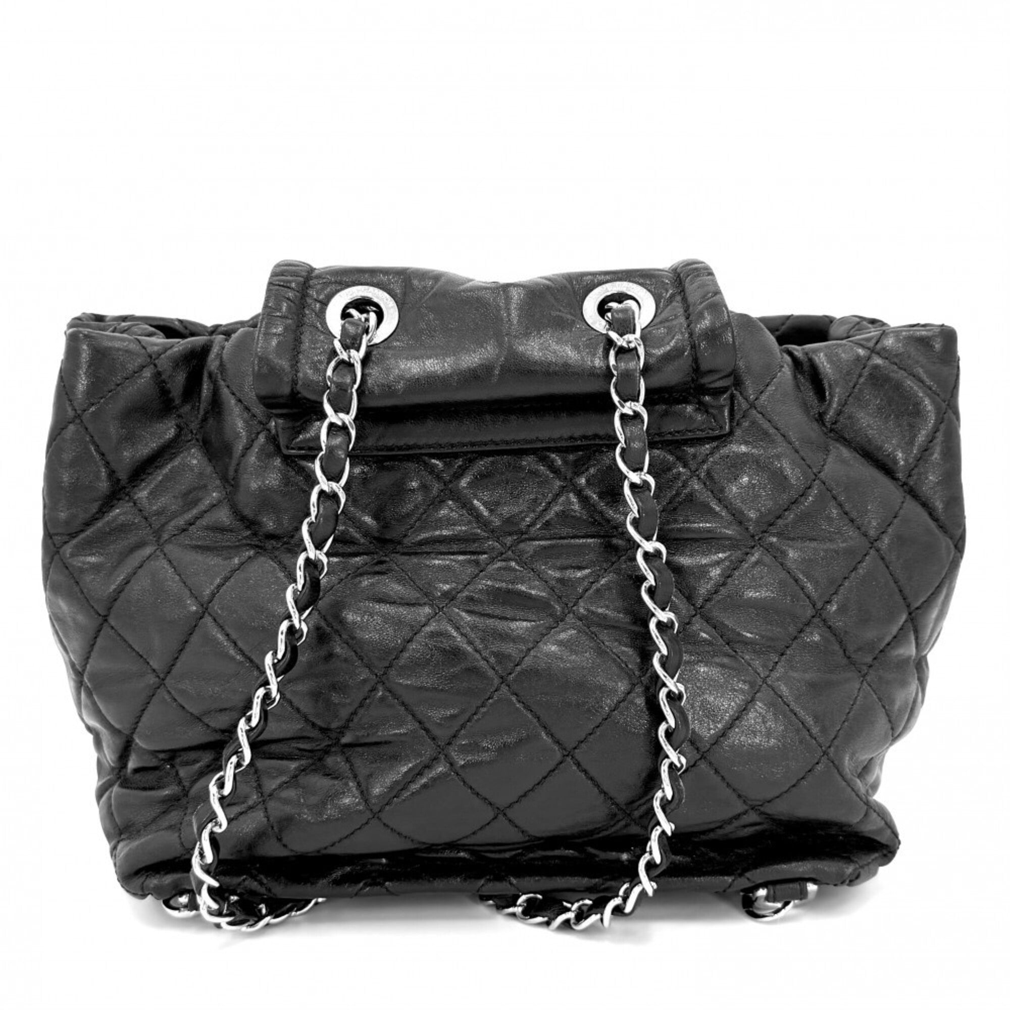 Chanel Matelasse Black Leather Shoulder Bag (Pre-Owned)