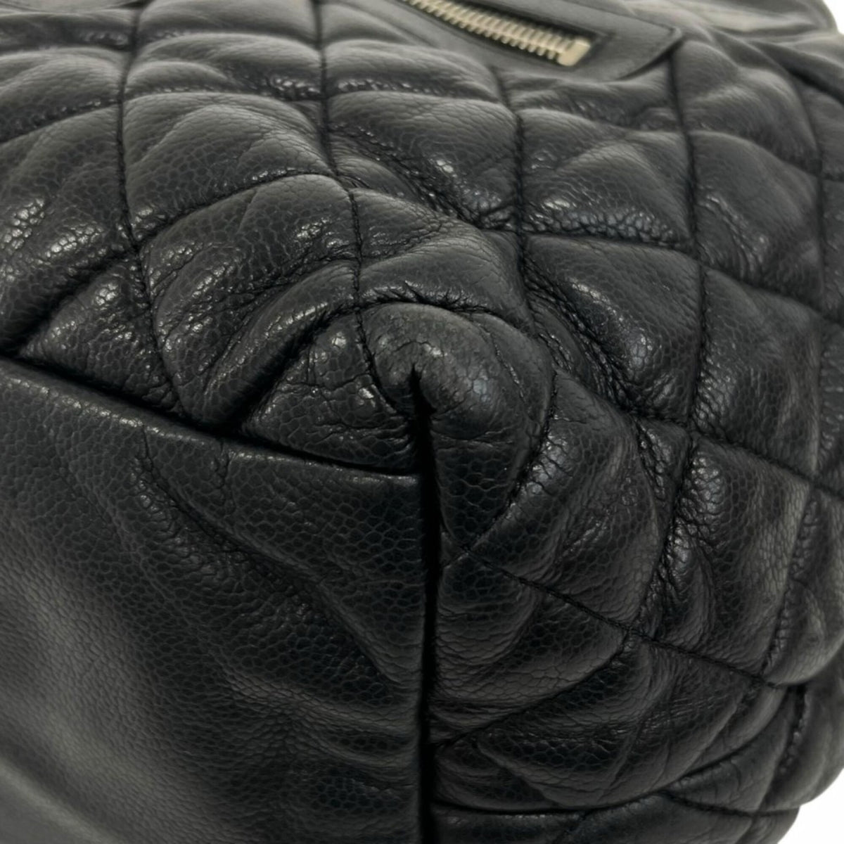 Chanel Black Leather Handbag (Pre-Owned)