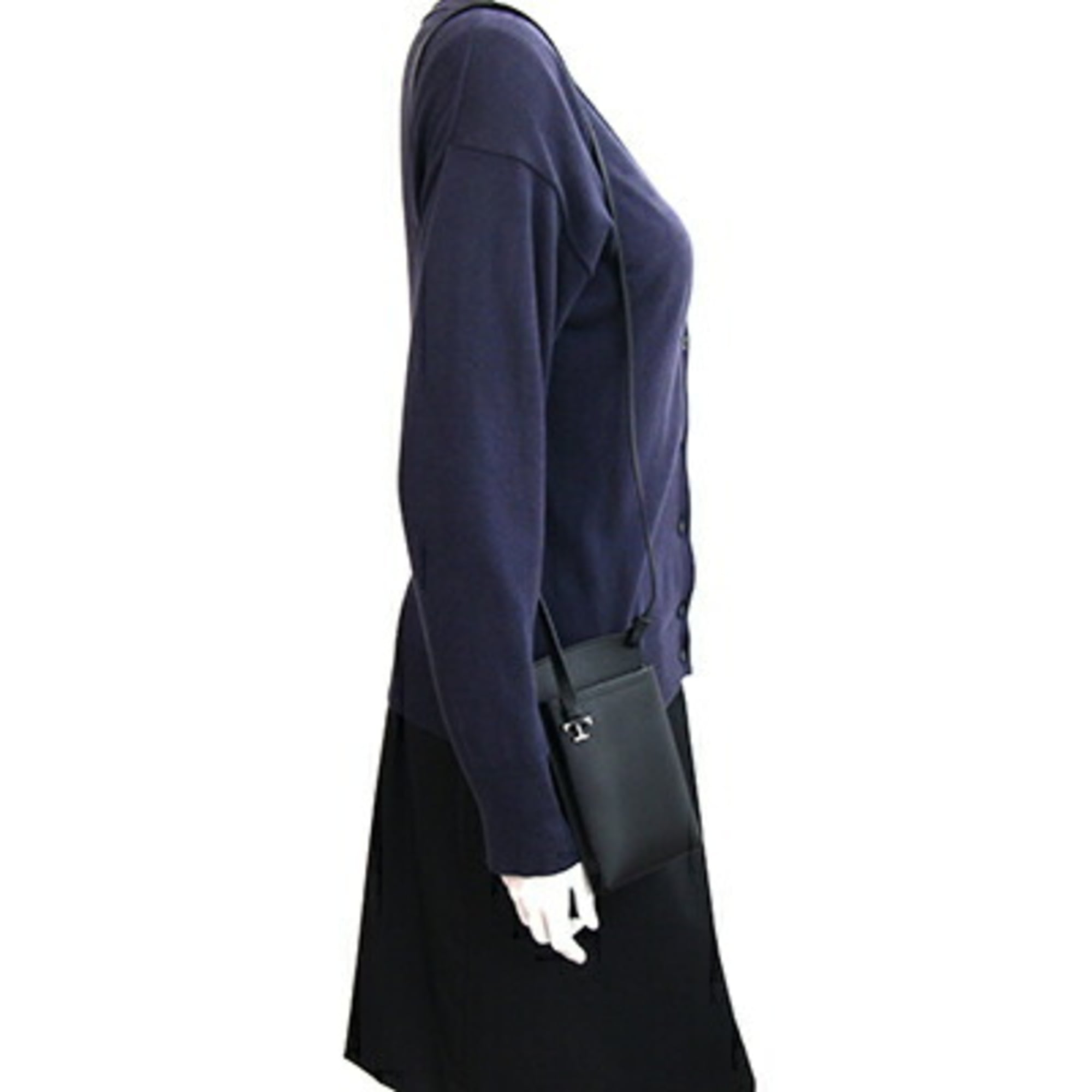 Tod's Black Leather Pochette Shoulder Bag (Pre-Owned)