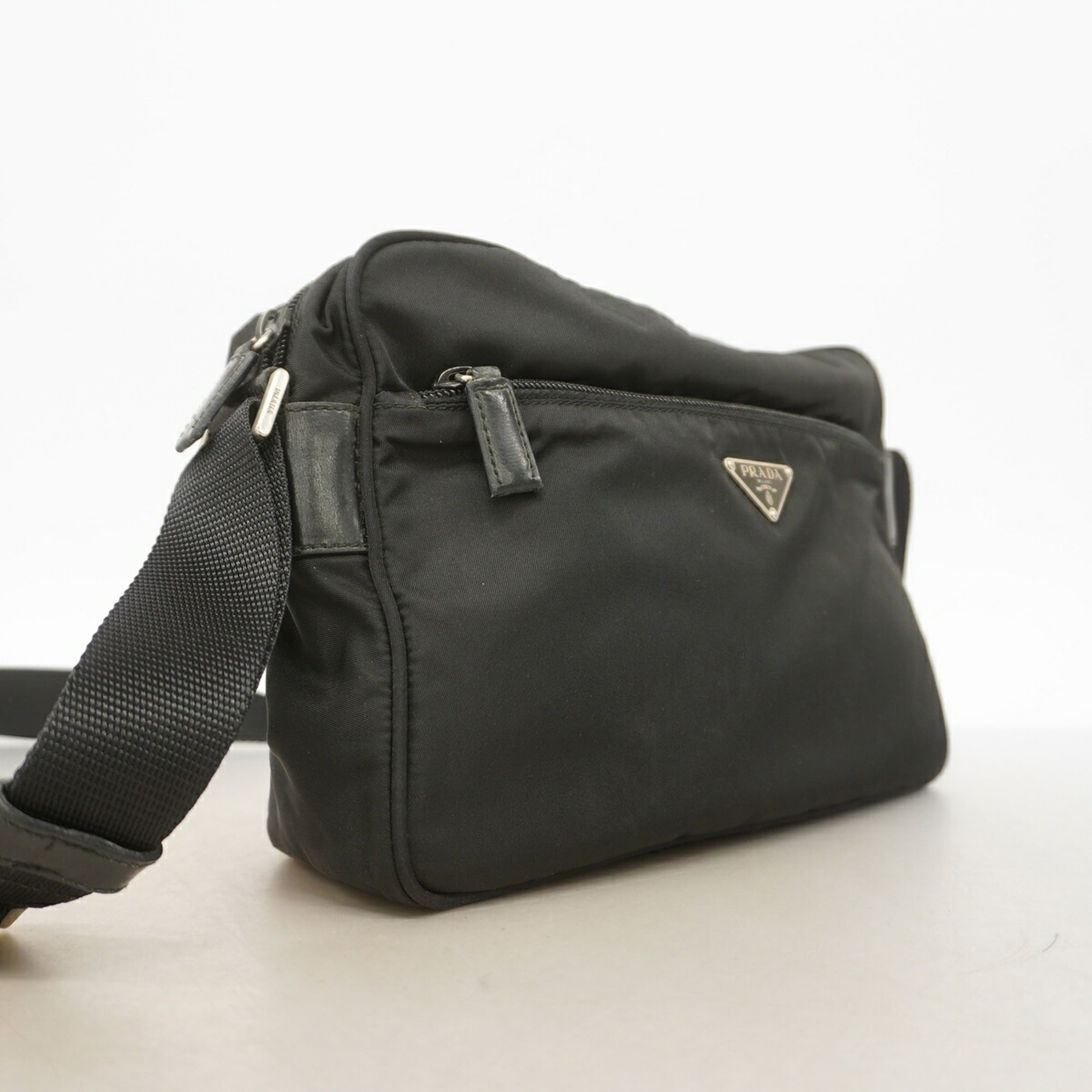 Prada Black Nylon Shoulder Bag (Pre-Owned)