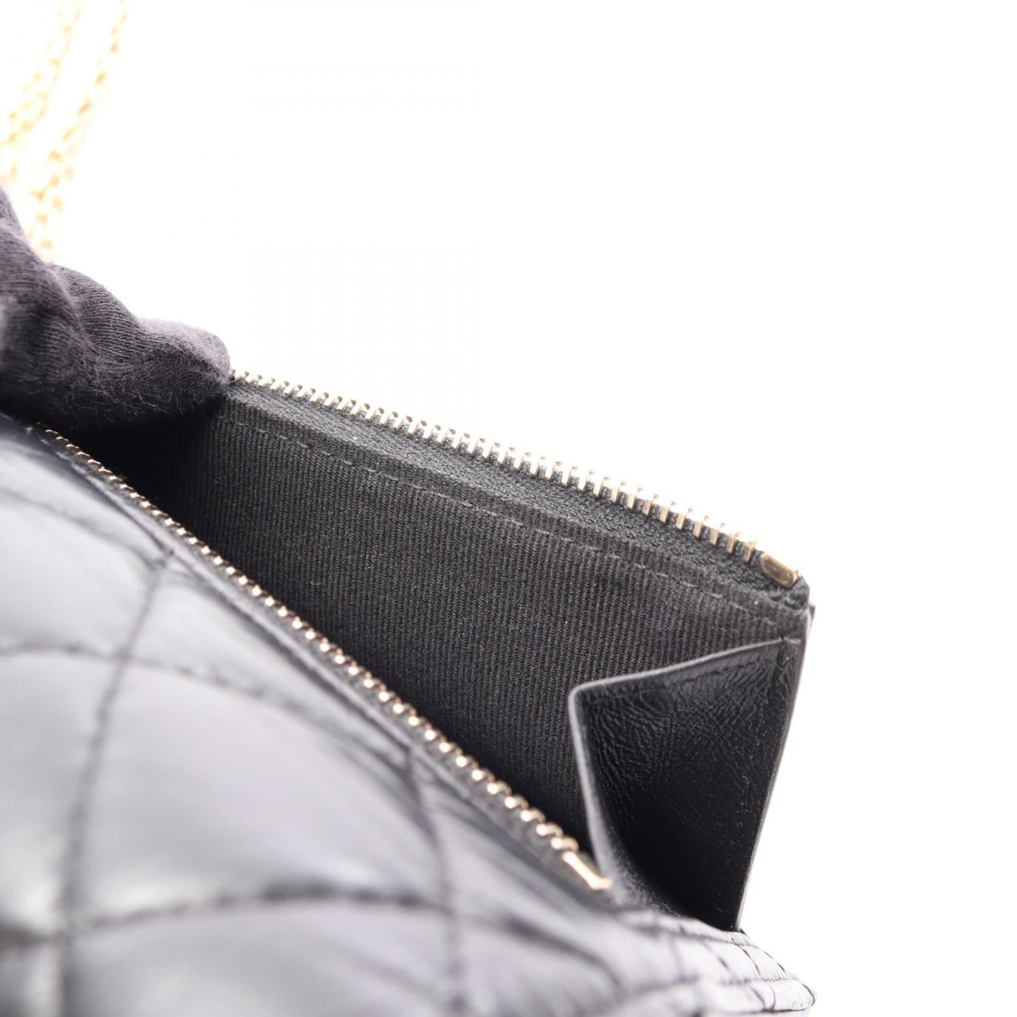 Chanel Black Leather Handbag Shoulder Bag (Pre-Owned)