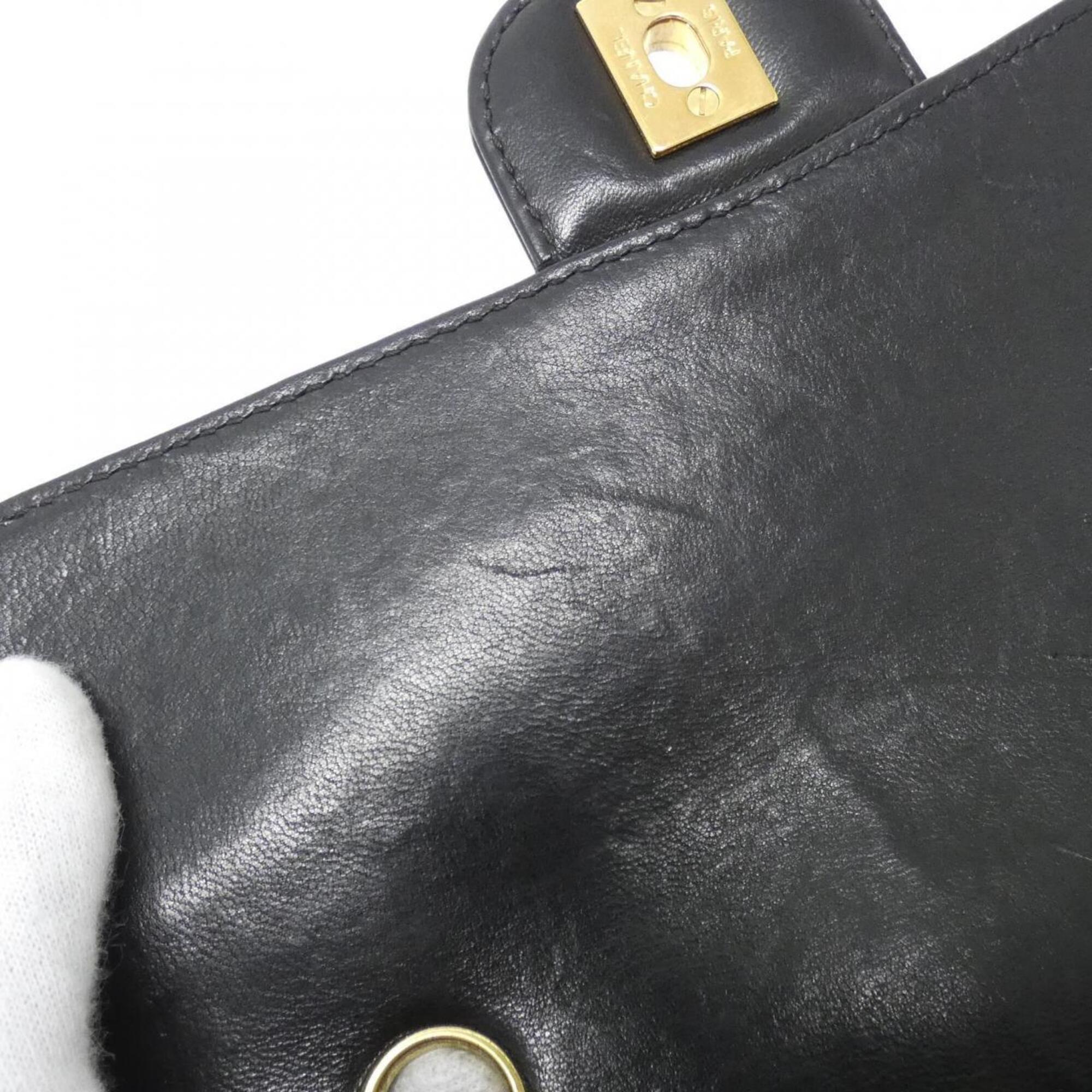 Chanel Black Shoulder Bag (Pre-Owned)