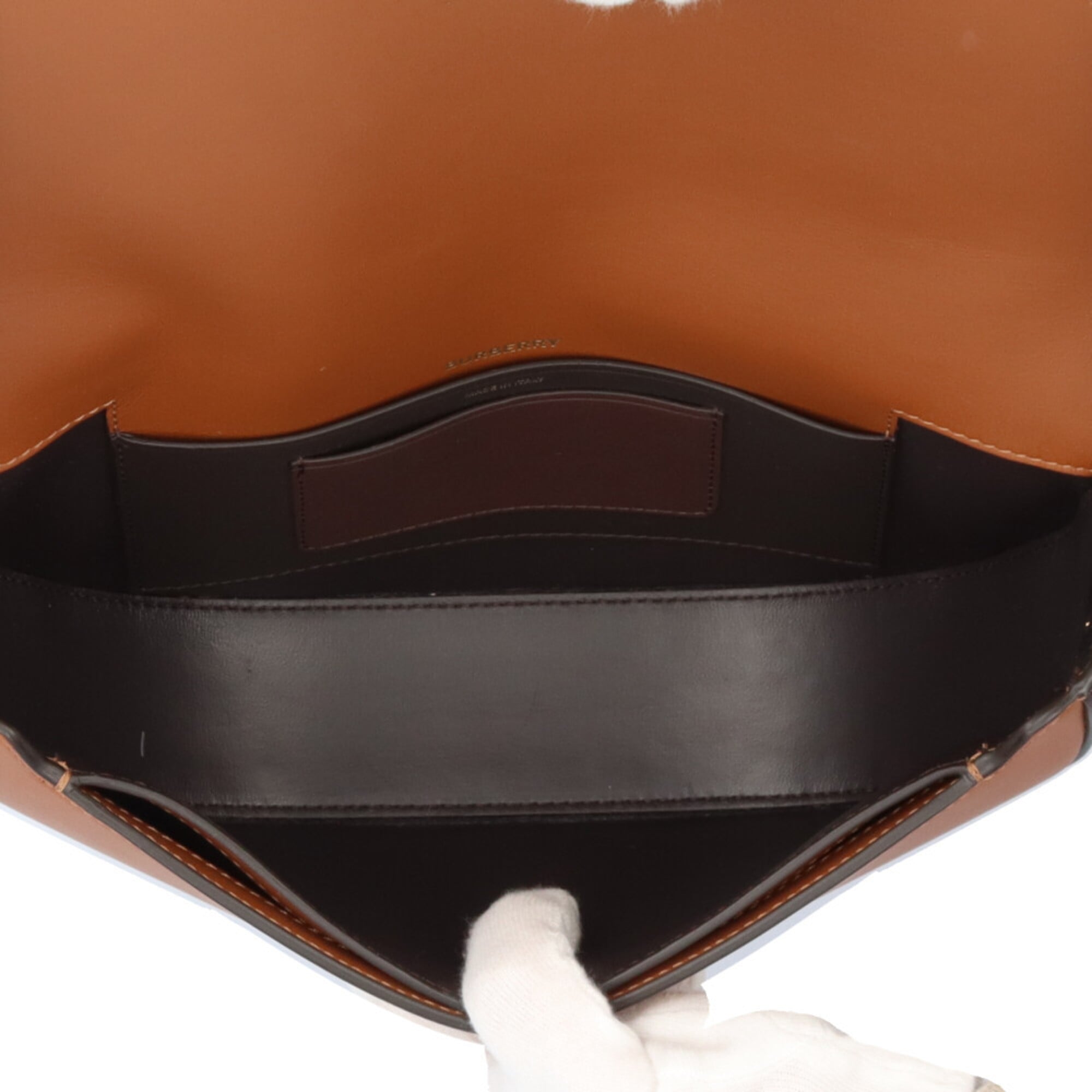 Burberry Brown Leather Shoulder Bag (Pre-Owned)