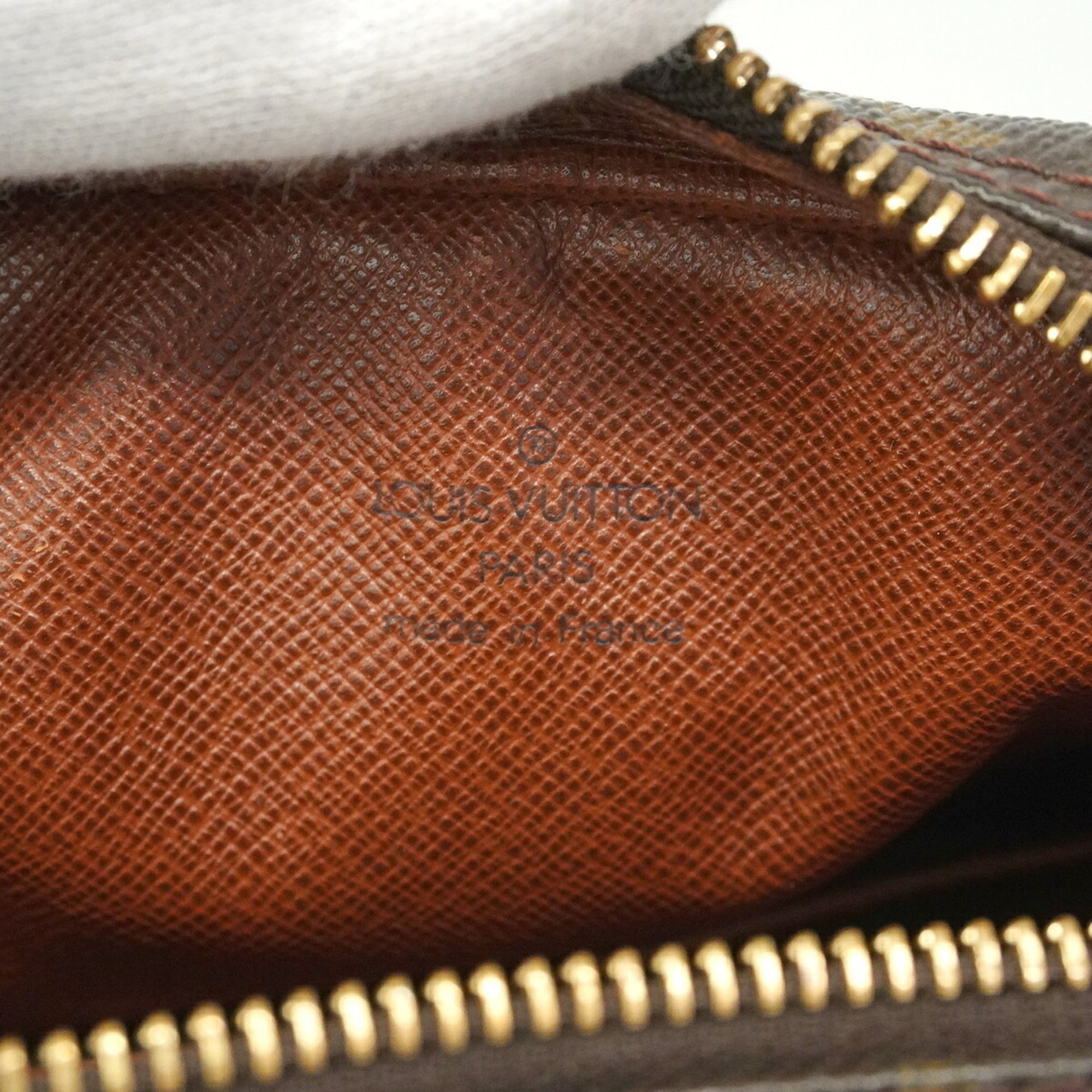 Louis Vuitton Brown Shoulder Bag (Pre-Owned)