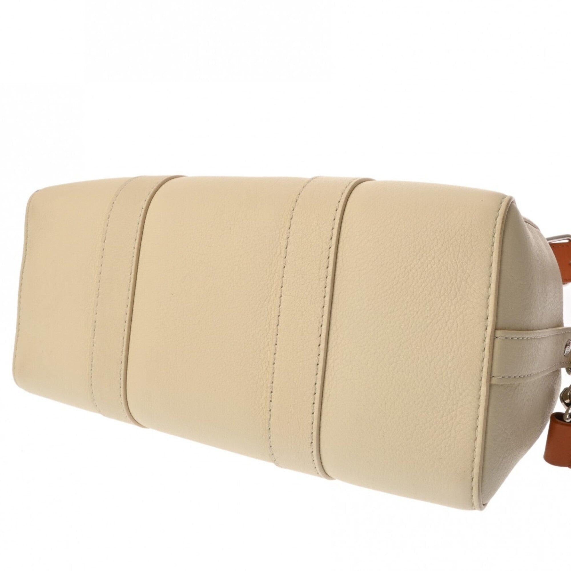 Louis Vuitton Cream Leather Shoulder Bag (Pre-Owned)