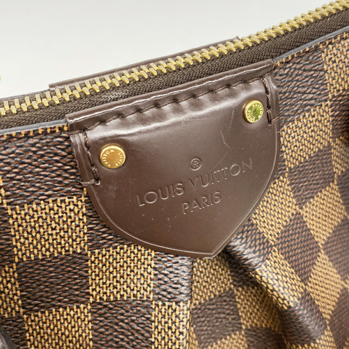Louis Vuitton Ebene Handbag (Pre-Owned)