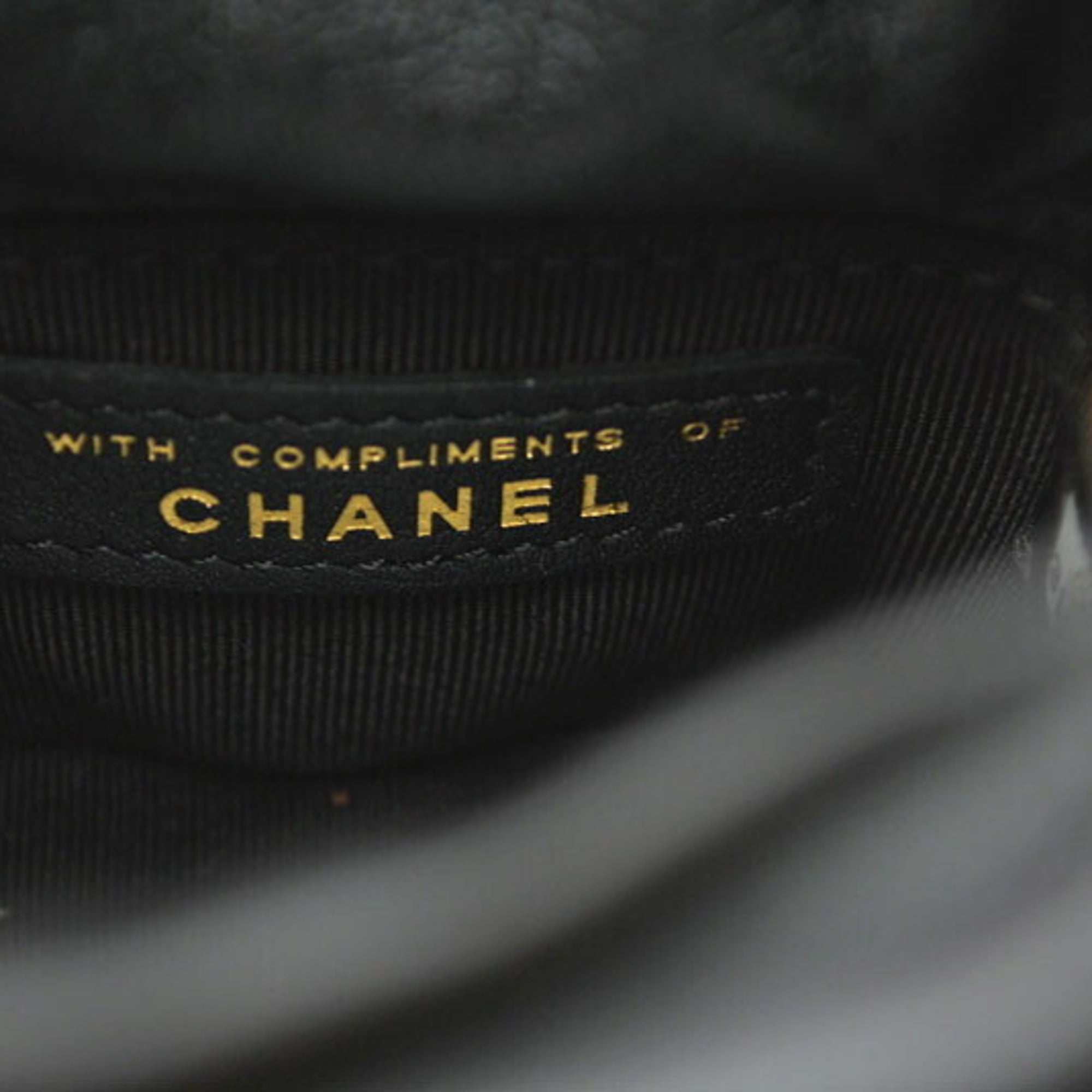 Chanel Black Leather Shoulder Bag (Pre-Owned)