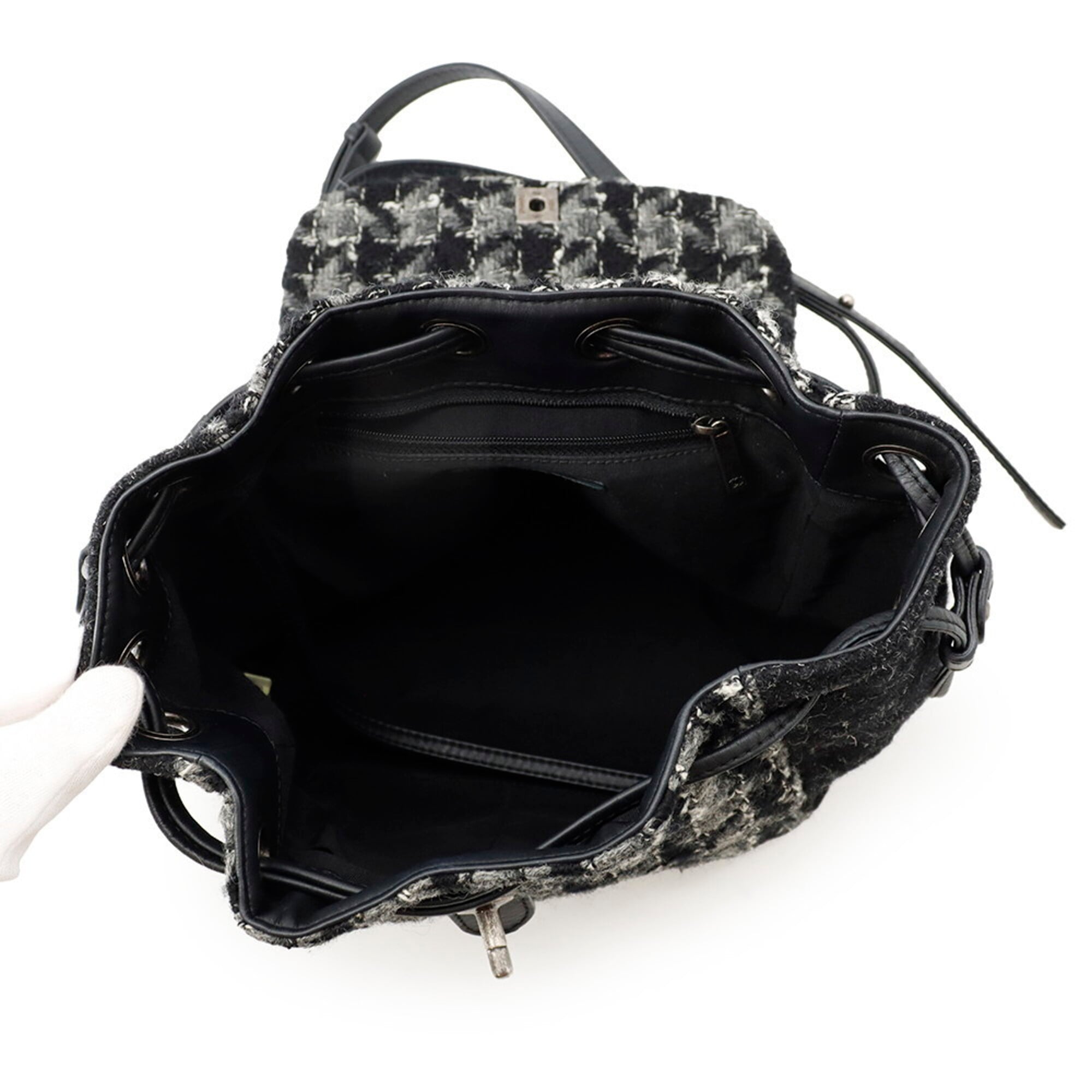 Chanel Black Gray Tweed Handbag (Pre-Owned)