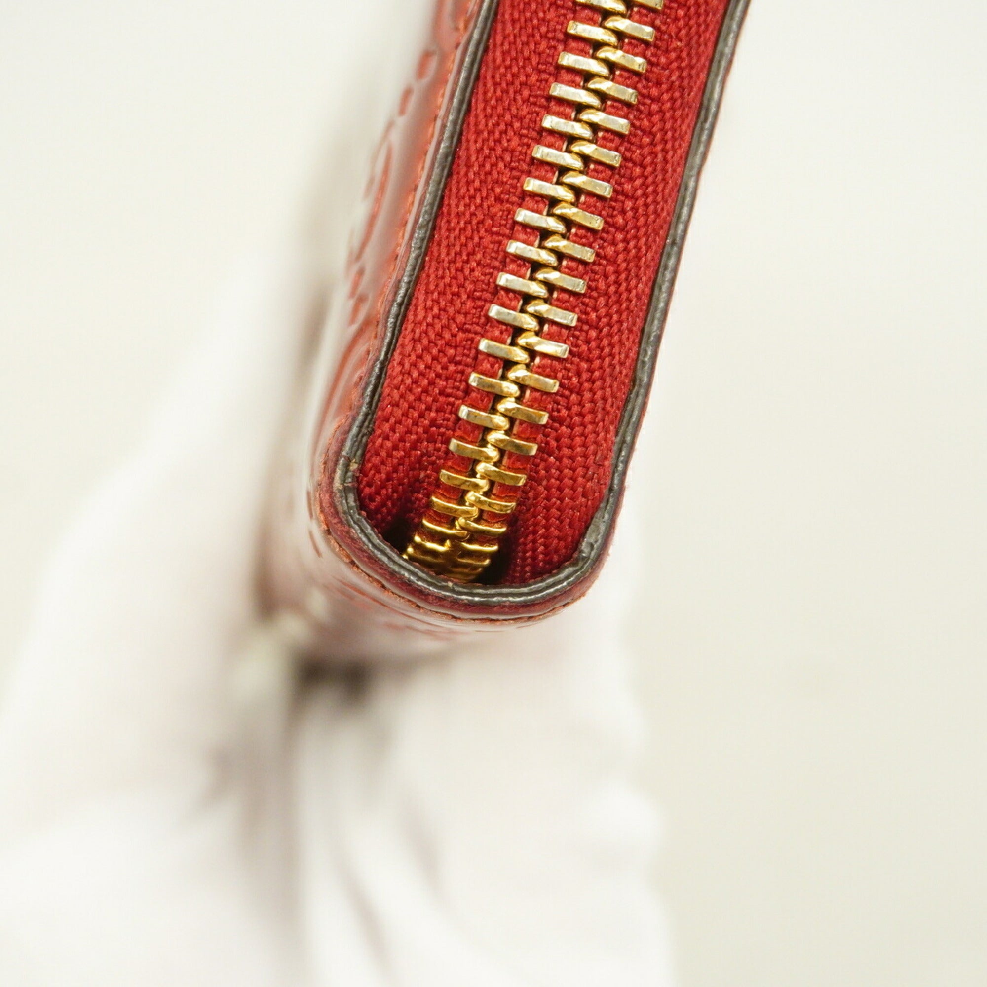 Gucci Red Color Long Wallet (Bi-Fold) (Pre-Owned)