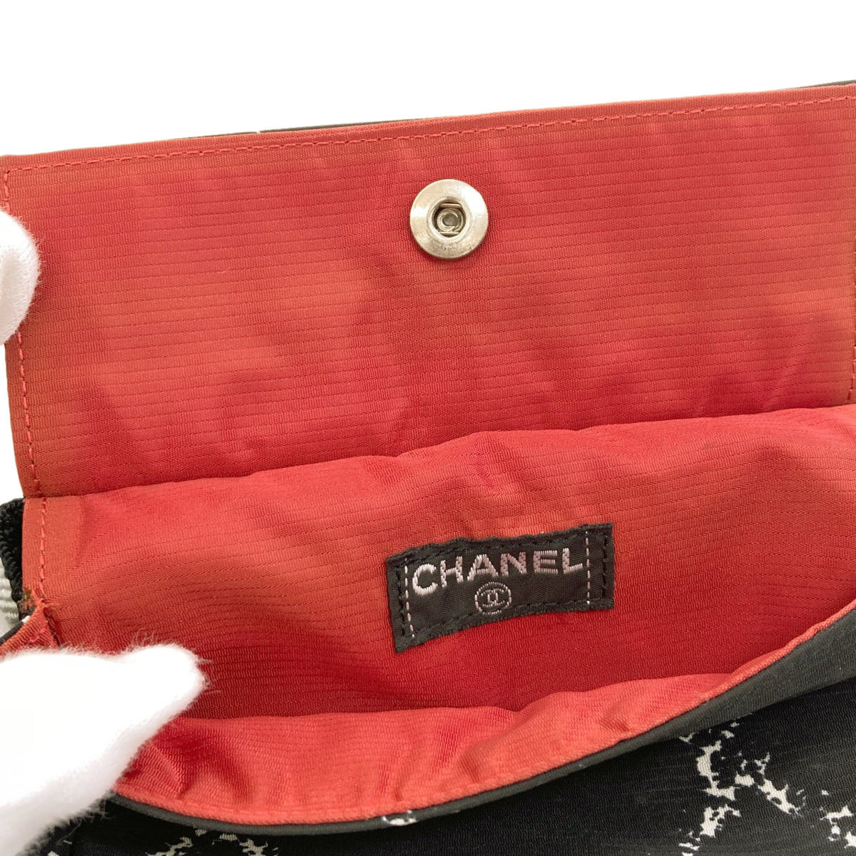 Chanel Black Nylon Fanny Pack (Pre-Owned)