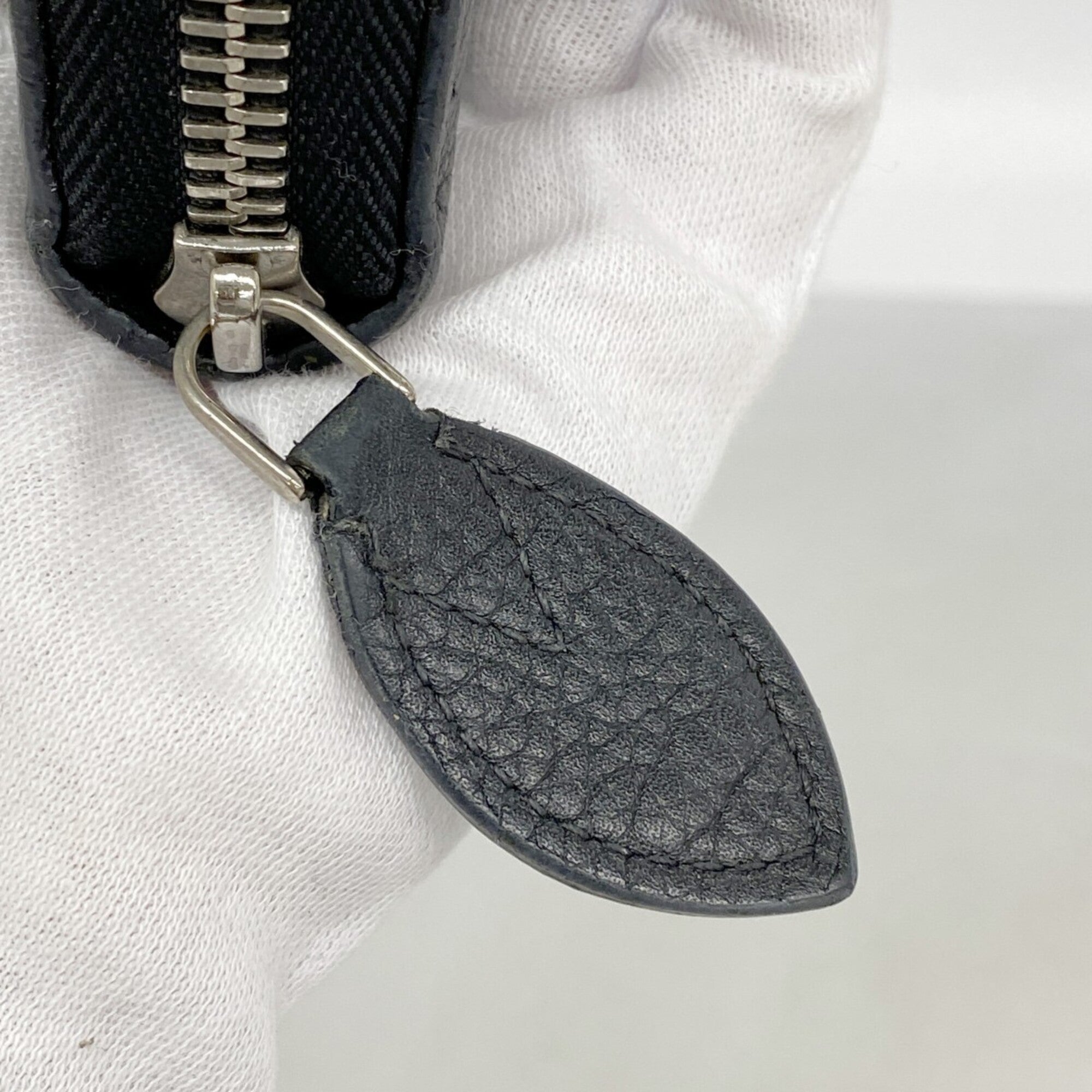 Louis Vuitton Noir Long Wallet (Bi-Fold) (Pre-Owned)