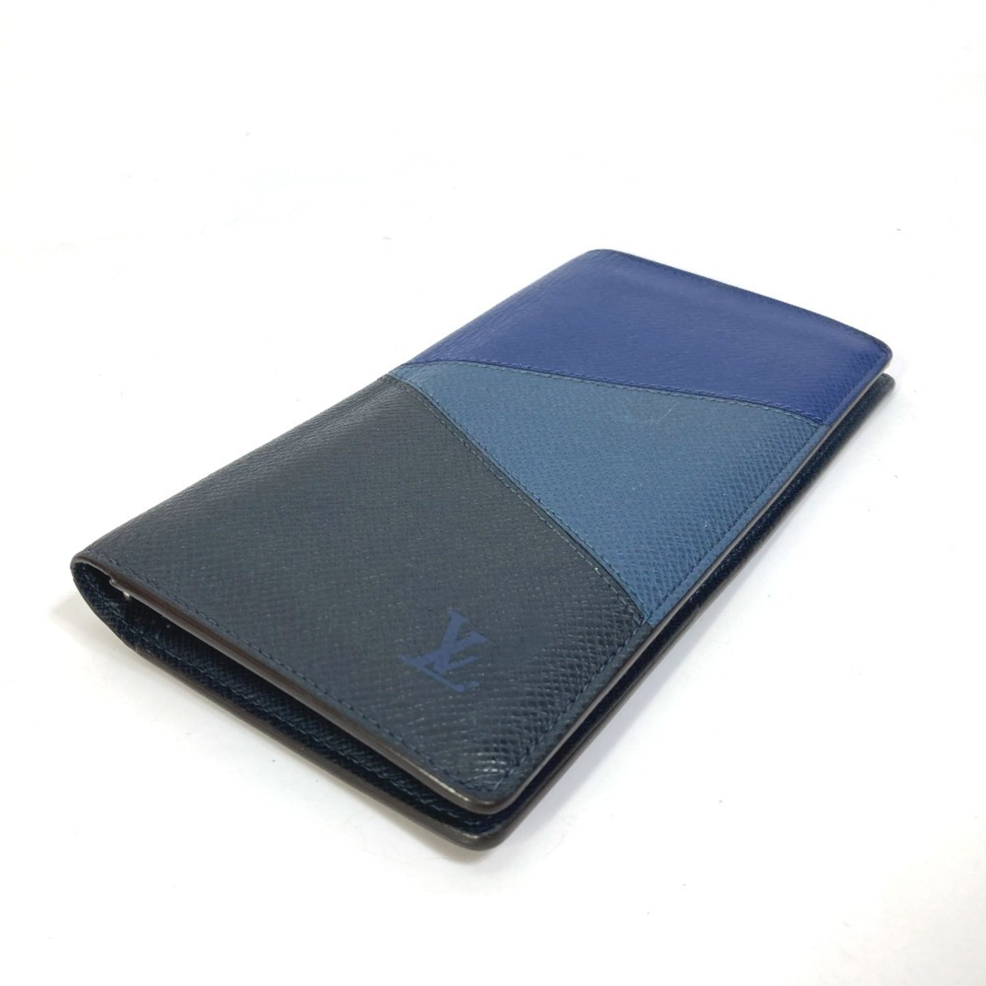 Louis Vuitton Taiga Blue Navy Taiga Leather Long Wallet (Bi-Fold) (Pre-Owned)