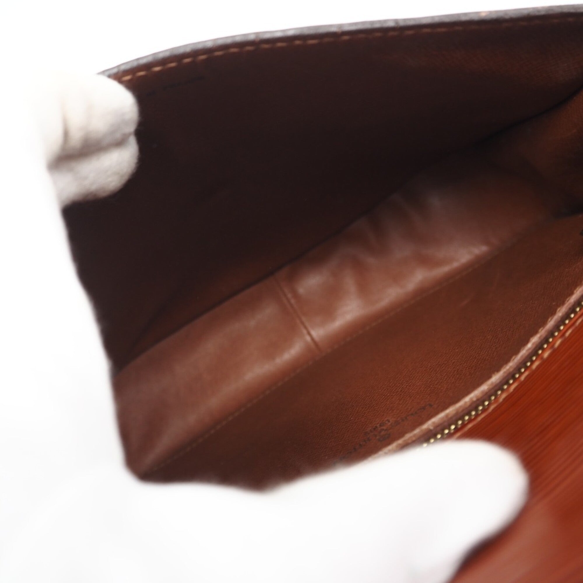 Louis Vuitton Brown Leather Shoulder Bag (Pre-Owned)