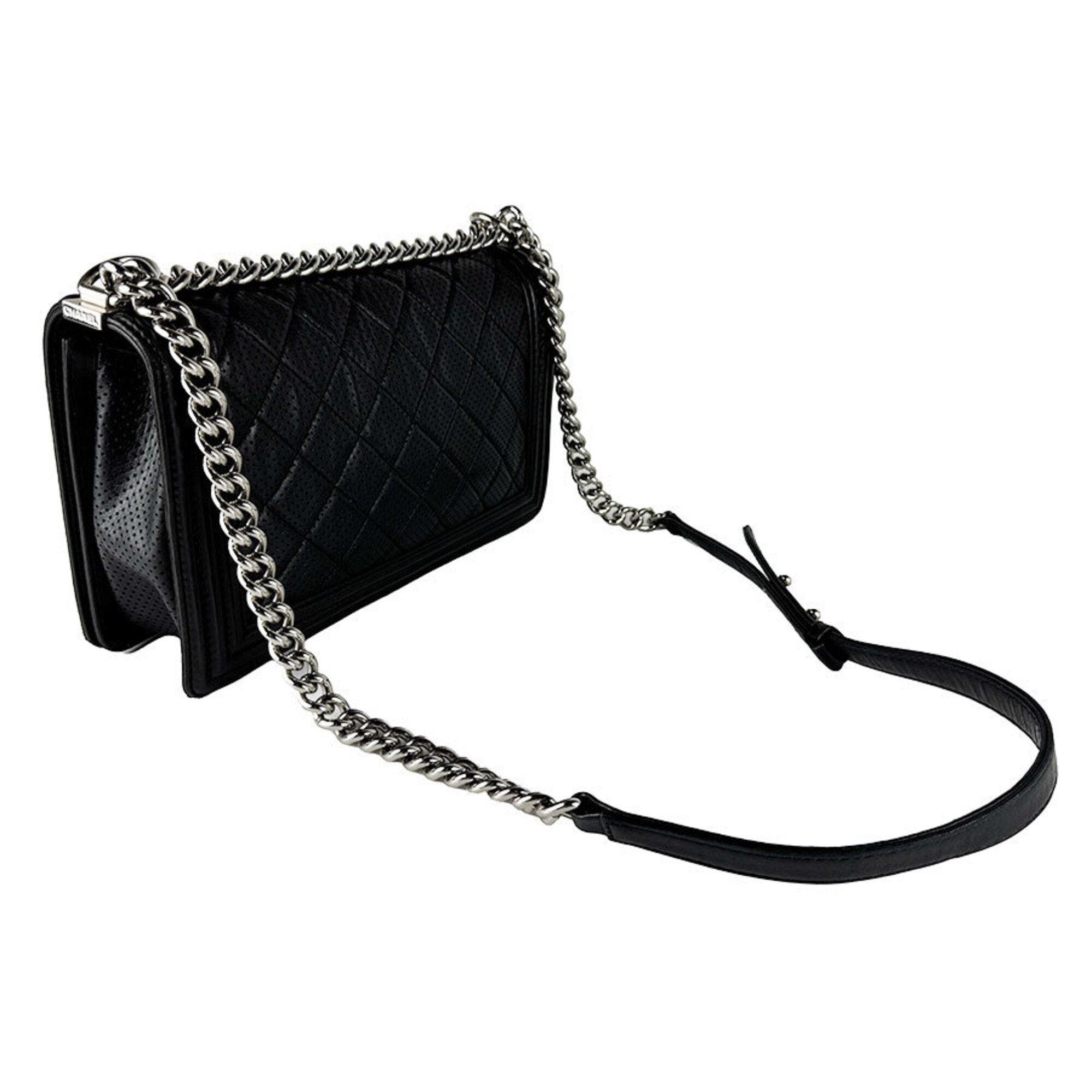 Chanel Black Leather Shoulder Bag (Pre-Owned)