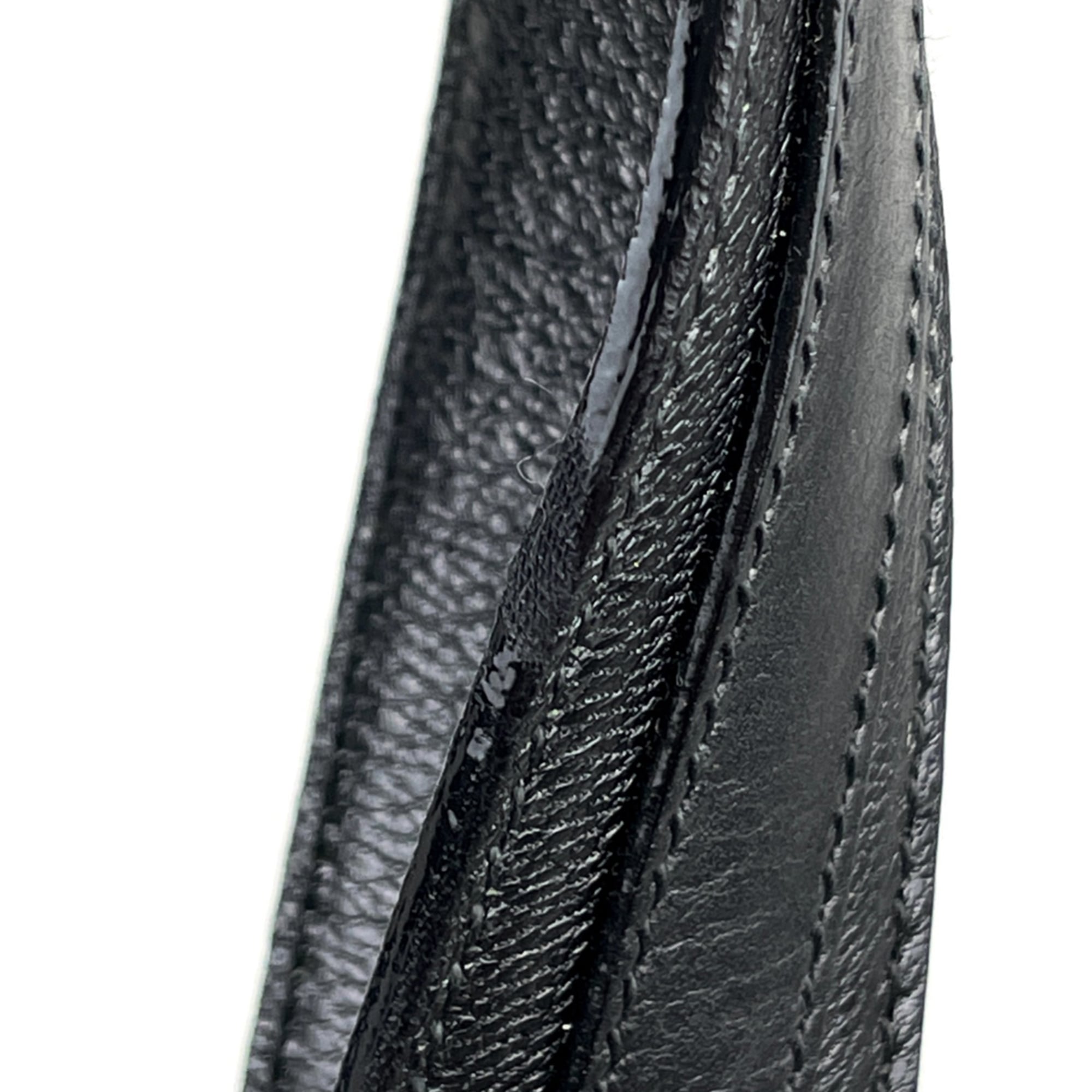Bvlgari Black Leather Tote Bag (Pre-Owned)