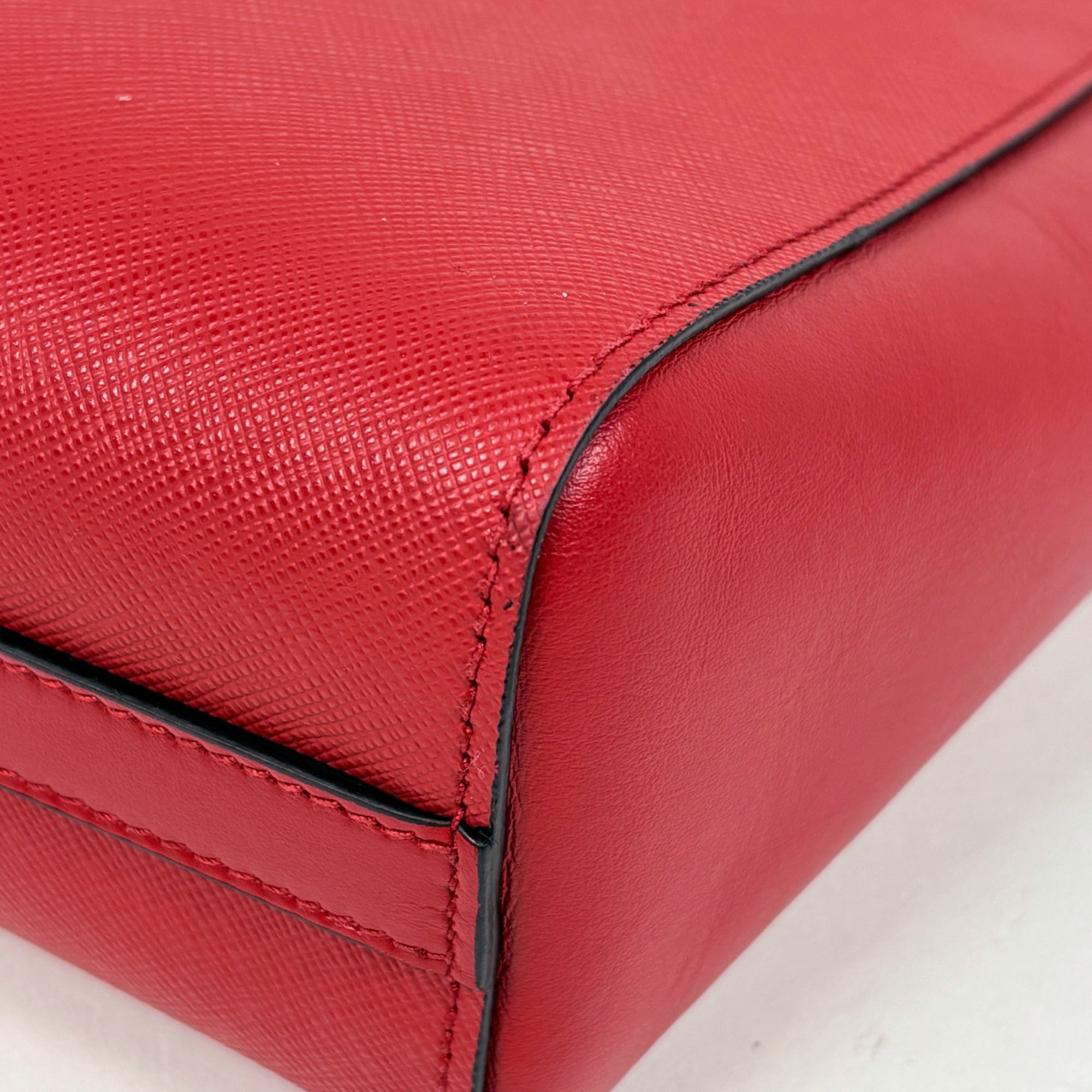 Prada Red Color Leather Handbag Shoulder Bag (Pre-Owned)