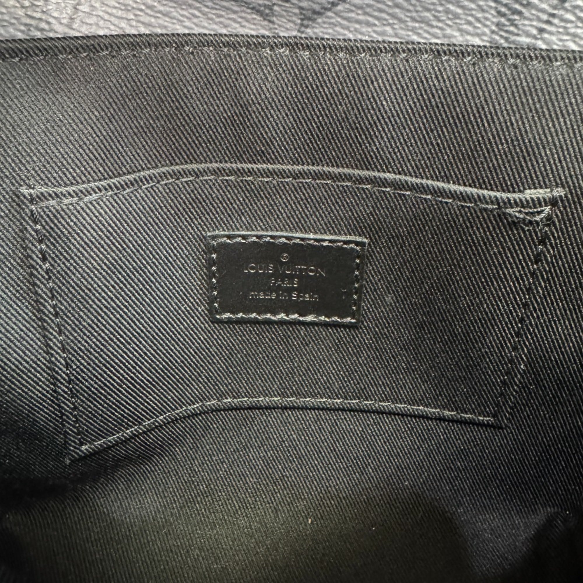 Louis Vuitton Black Monogram Eclipse Monogram Eclipse Pochette Shoulder Bag (Pre-Owned)