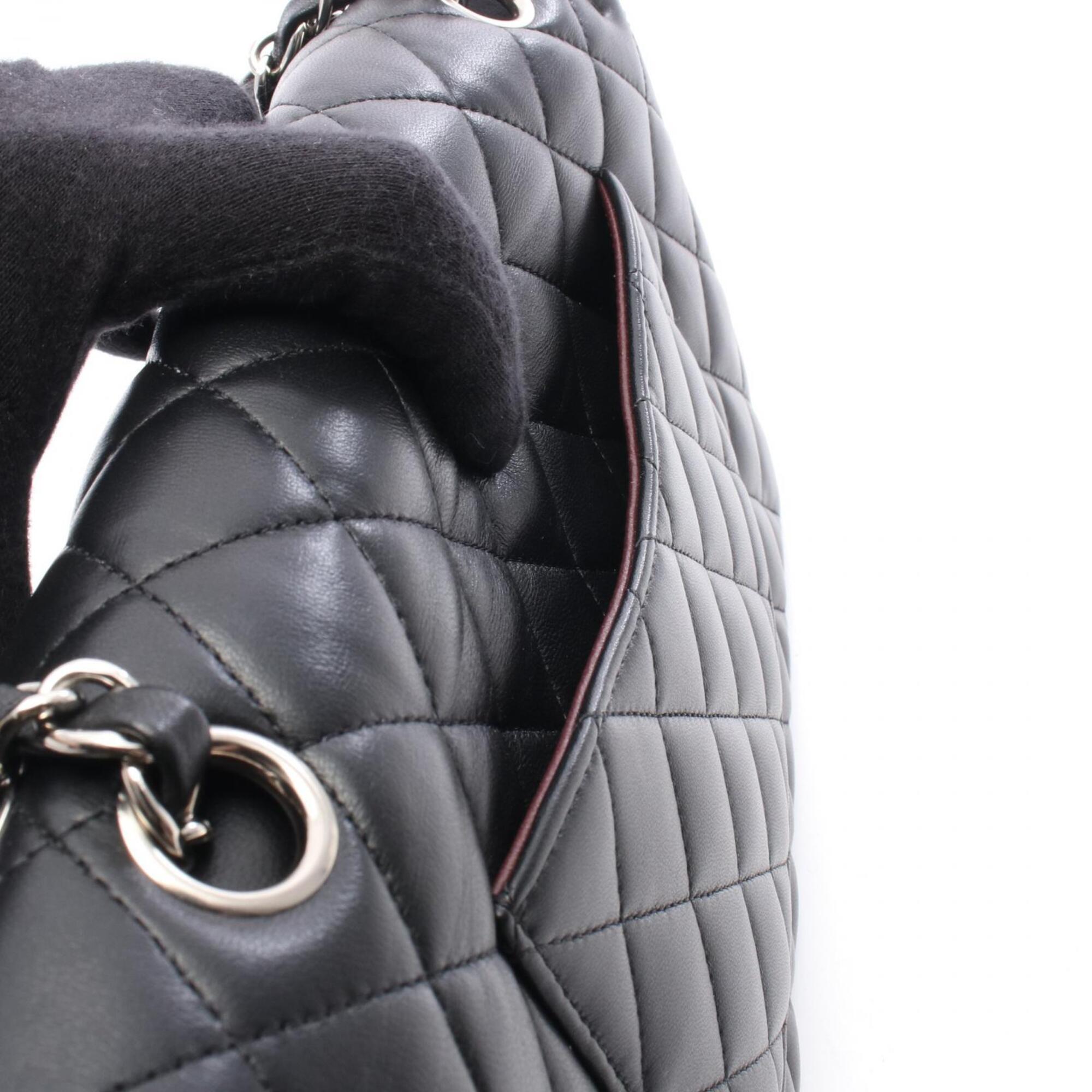 Chanel Black Leather Handbag Shoulder Bag (Pre-Owned)