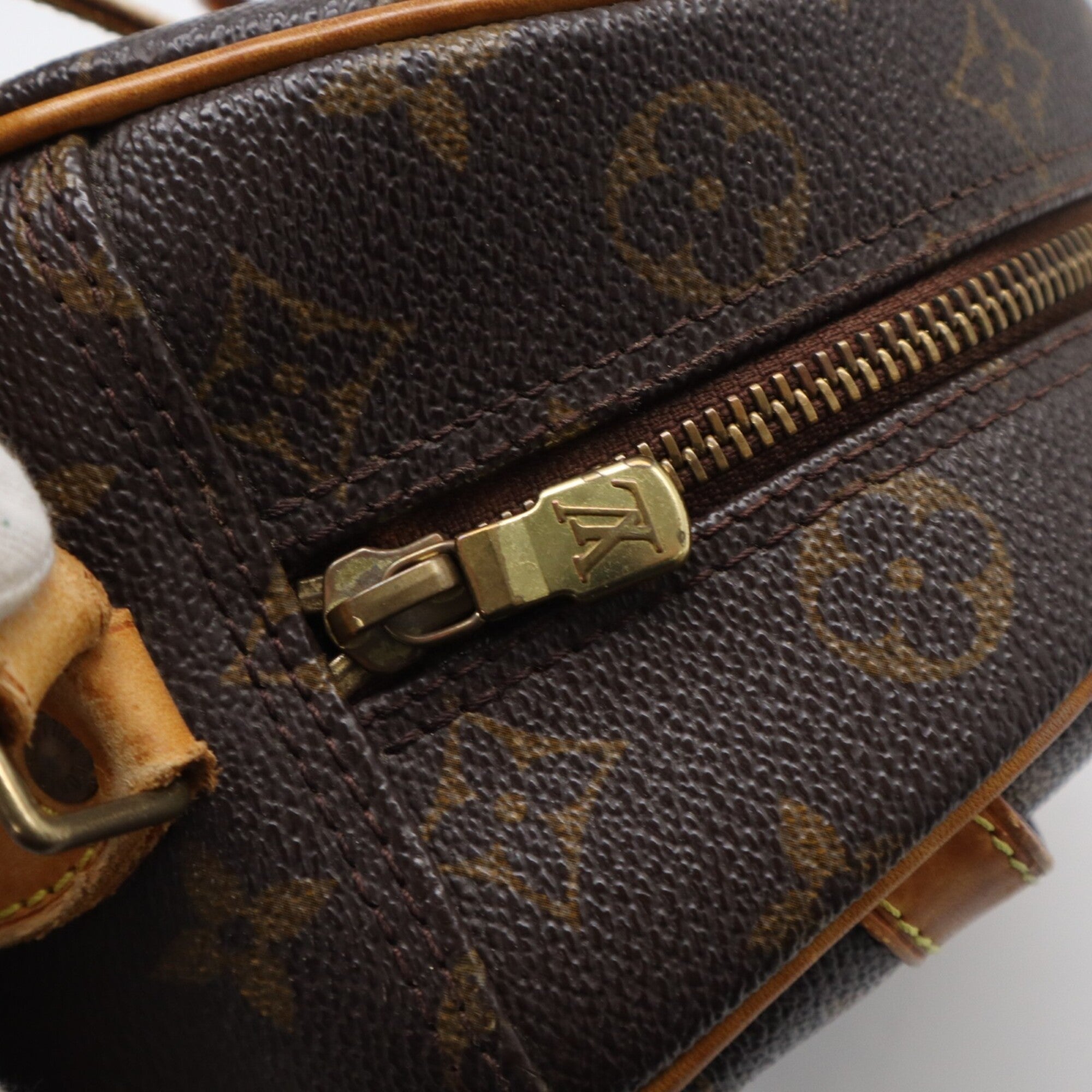 Louis Vuitton Brown Coated Canvas Leather Shoulder Bag (Pre-Owned)