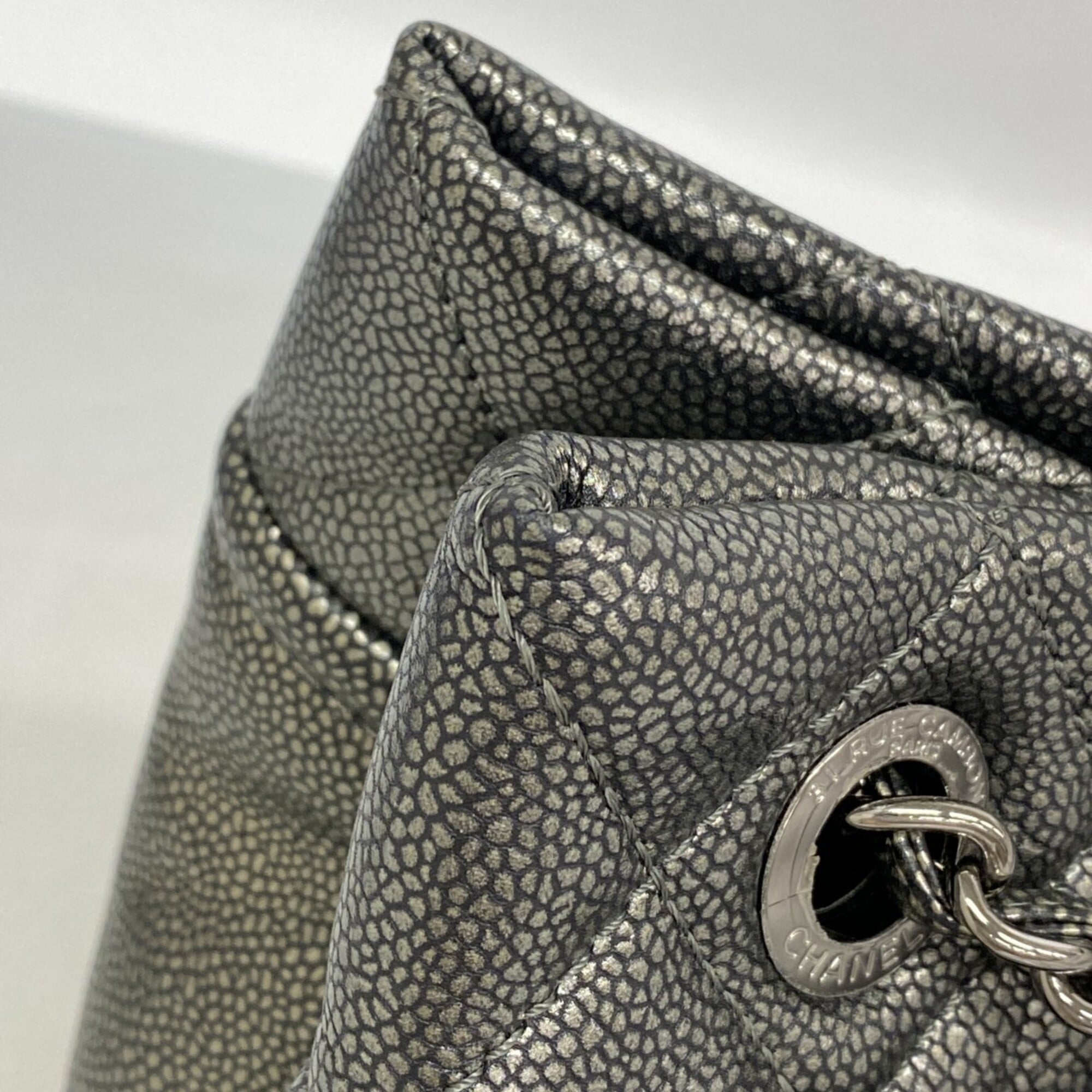 Chanel Gray Grained Calfskin Tote Bag (Pre-Owned)