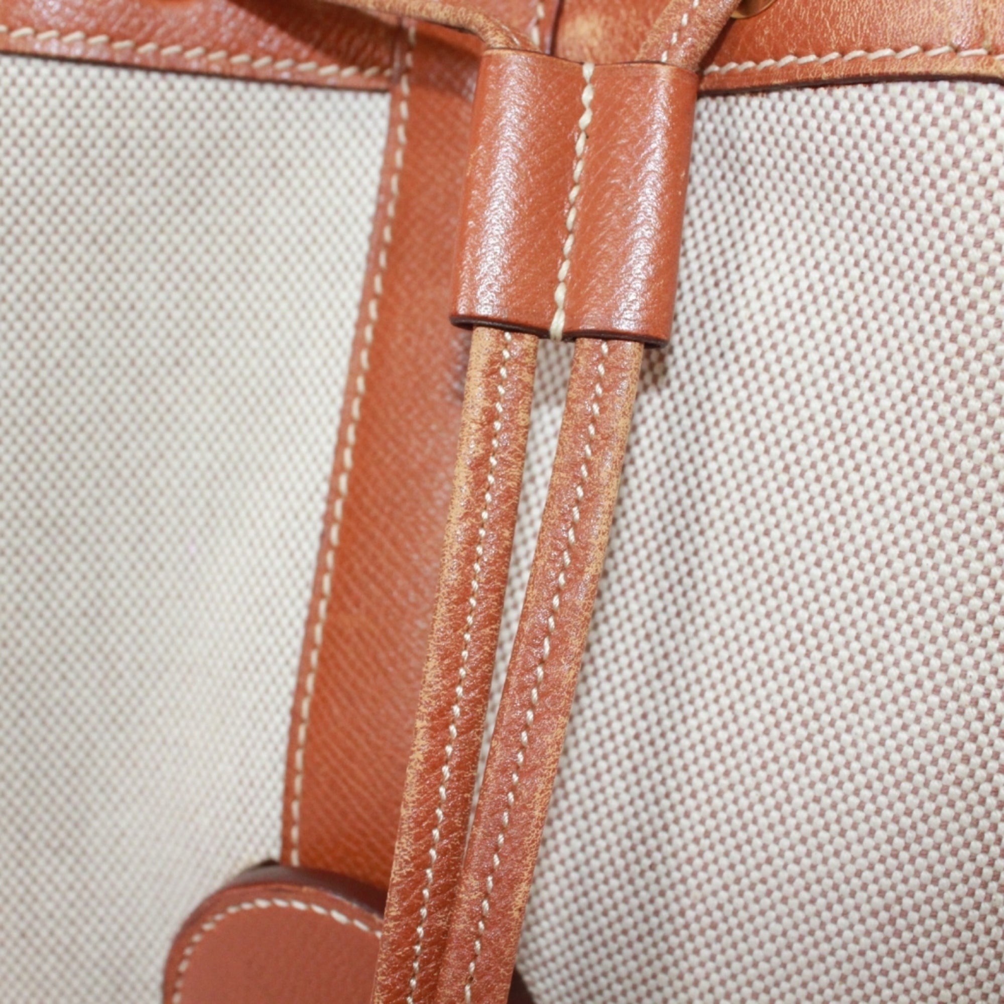 Hermes Brown Ivory Toile H Courchevel Leather Shoulder Bag (Pre-Owned)