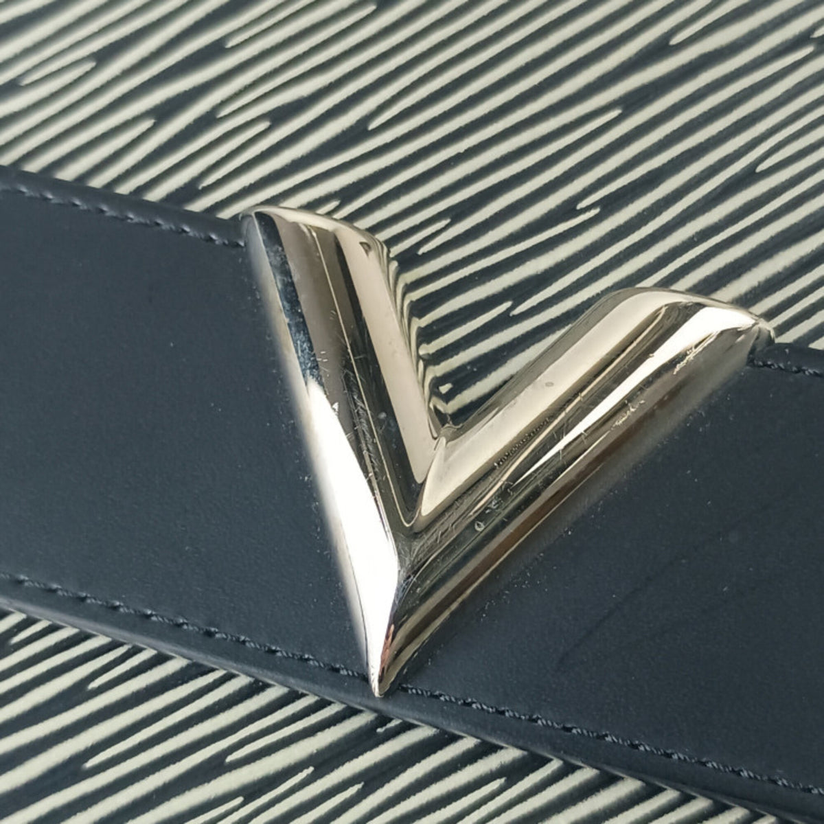 Louis Vuitton Platine Epi Leather Clutch Bag Pochette (Pre-Owned)