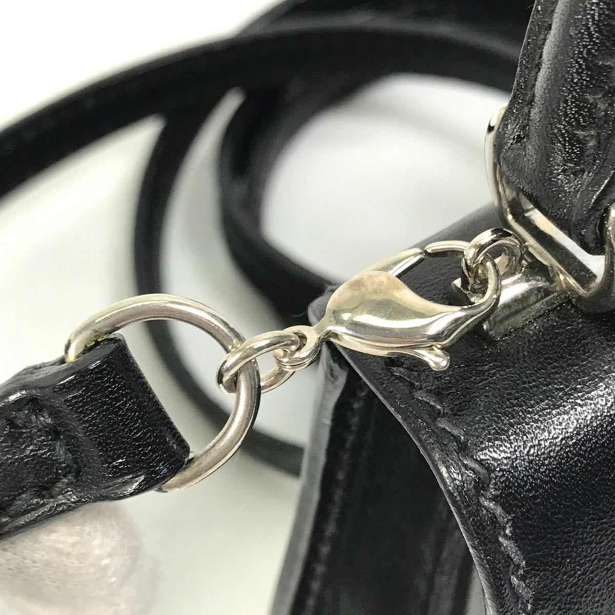 Gucci Black Leather Shoulder Bag (Pre-Owned)