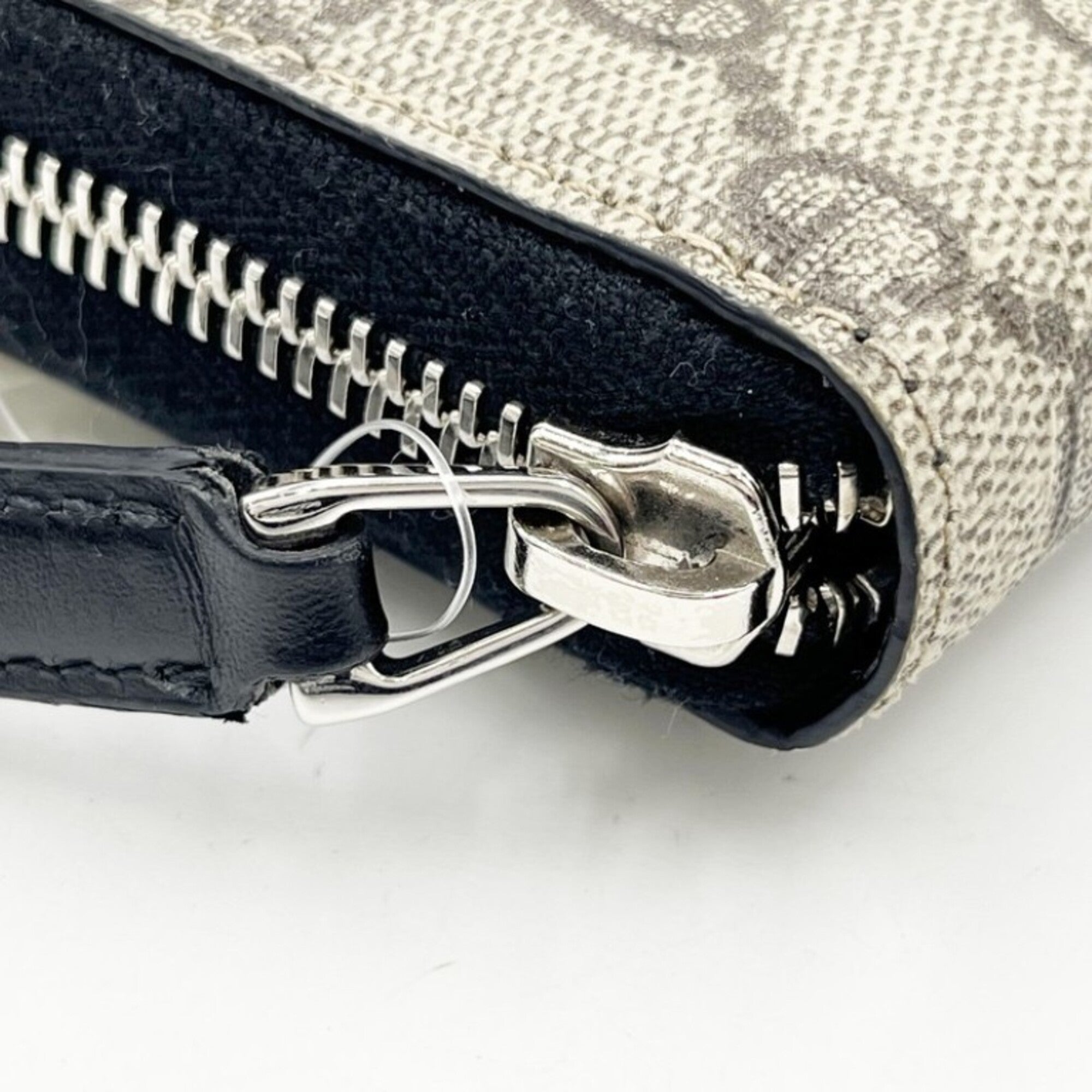 Gucci Beige Black Gg Supreme Leather Long Wallet (Bi-Fold) (Pre-Owned)